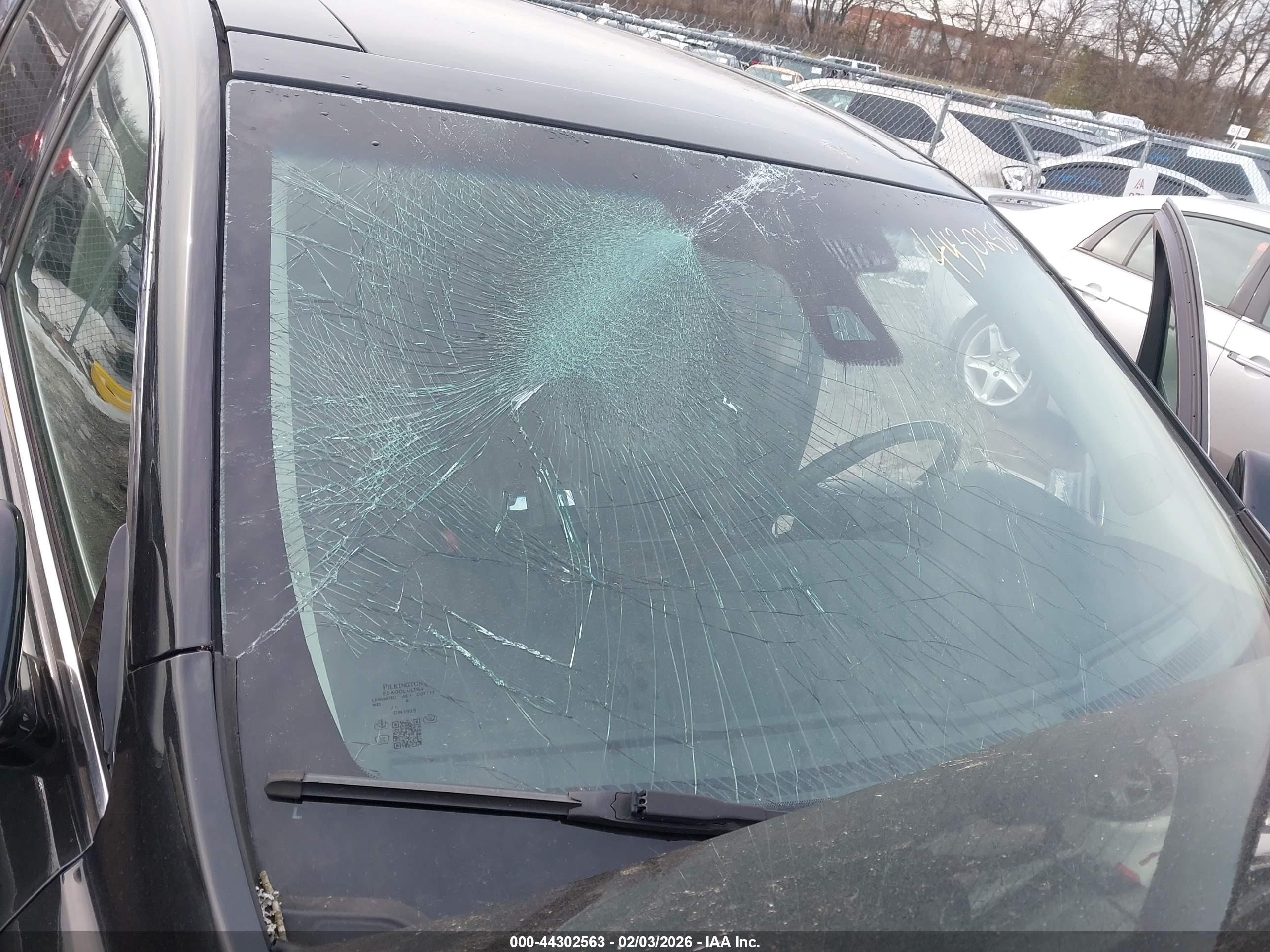 LINCOLN MKT image 6