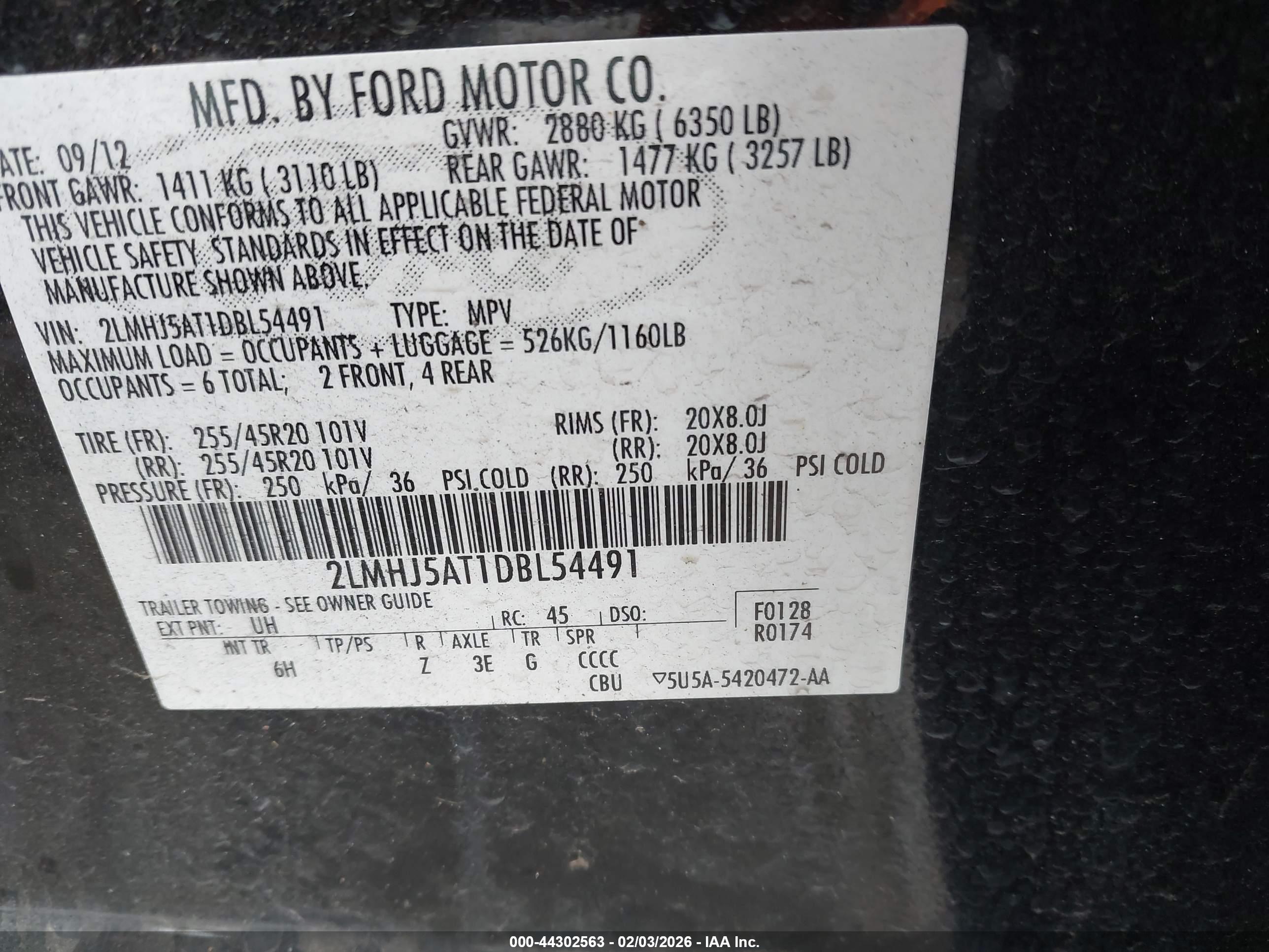LINCOLN MKT image 9