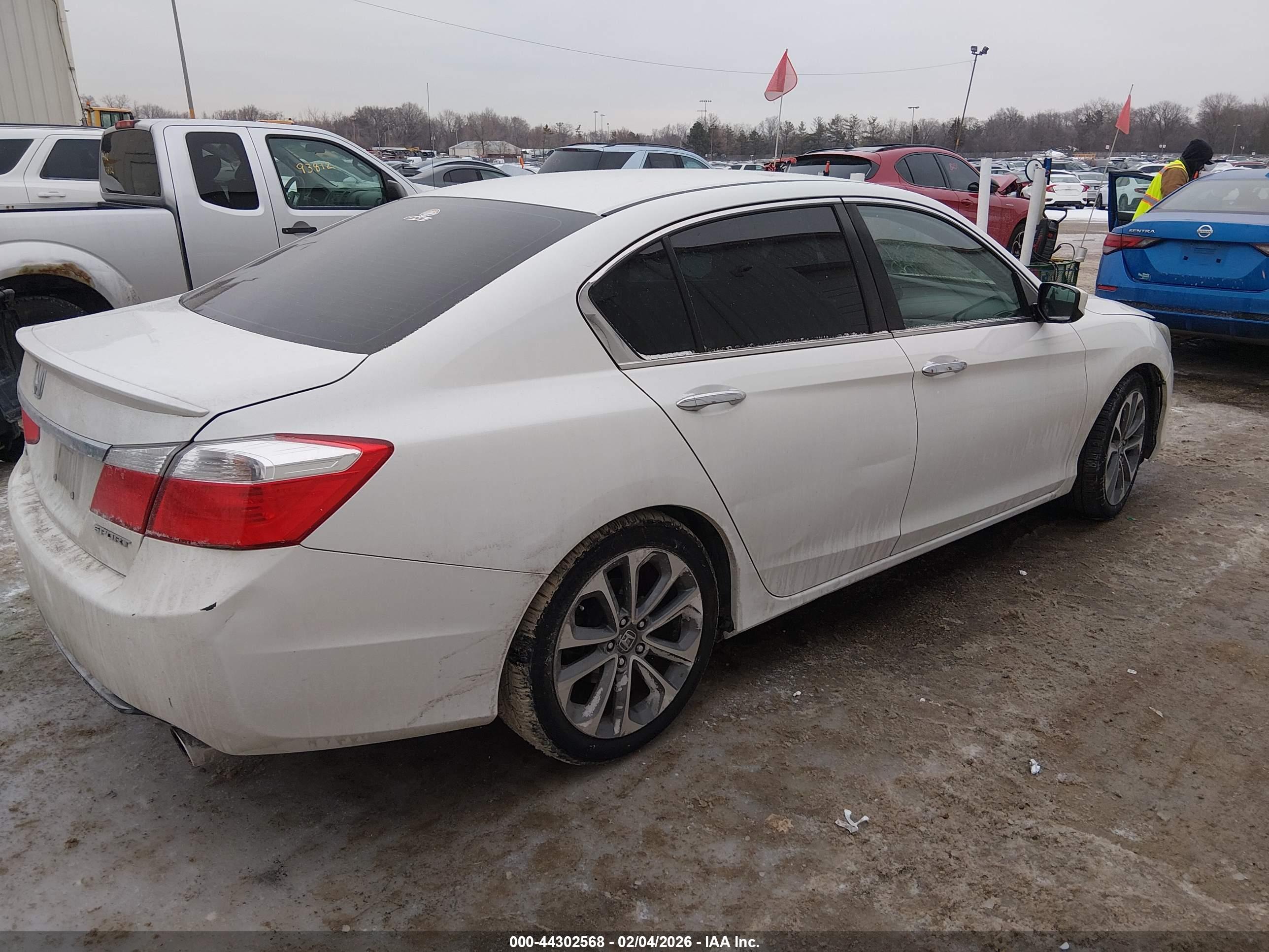 HONDA ACCORD image 4