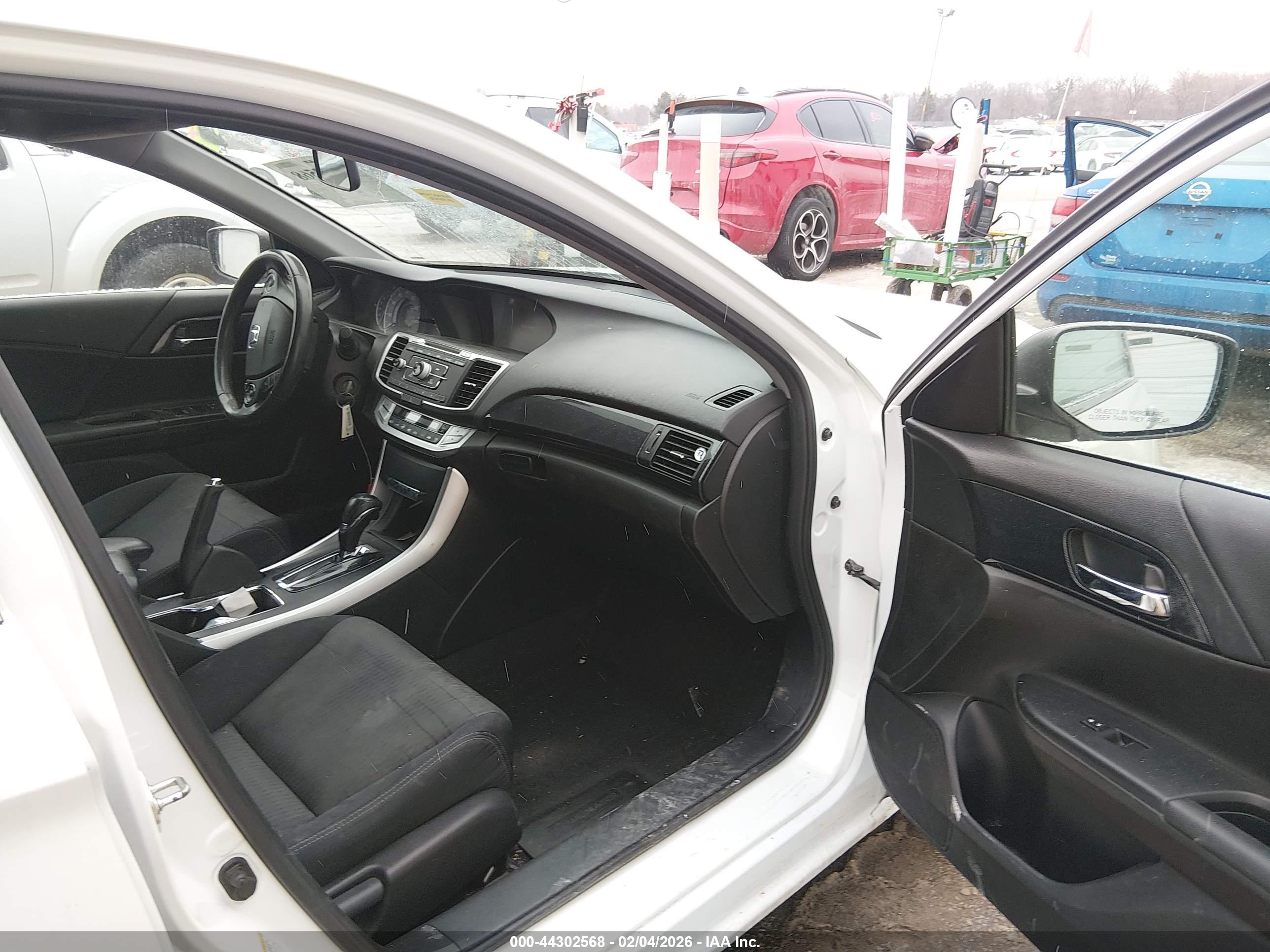 HONDA ACCORD image 5