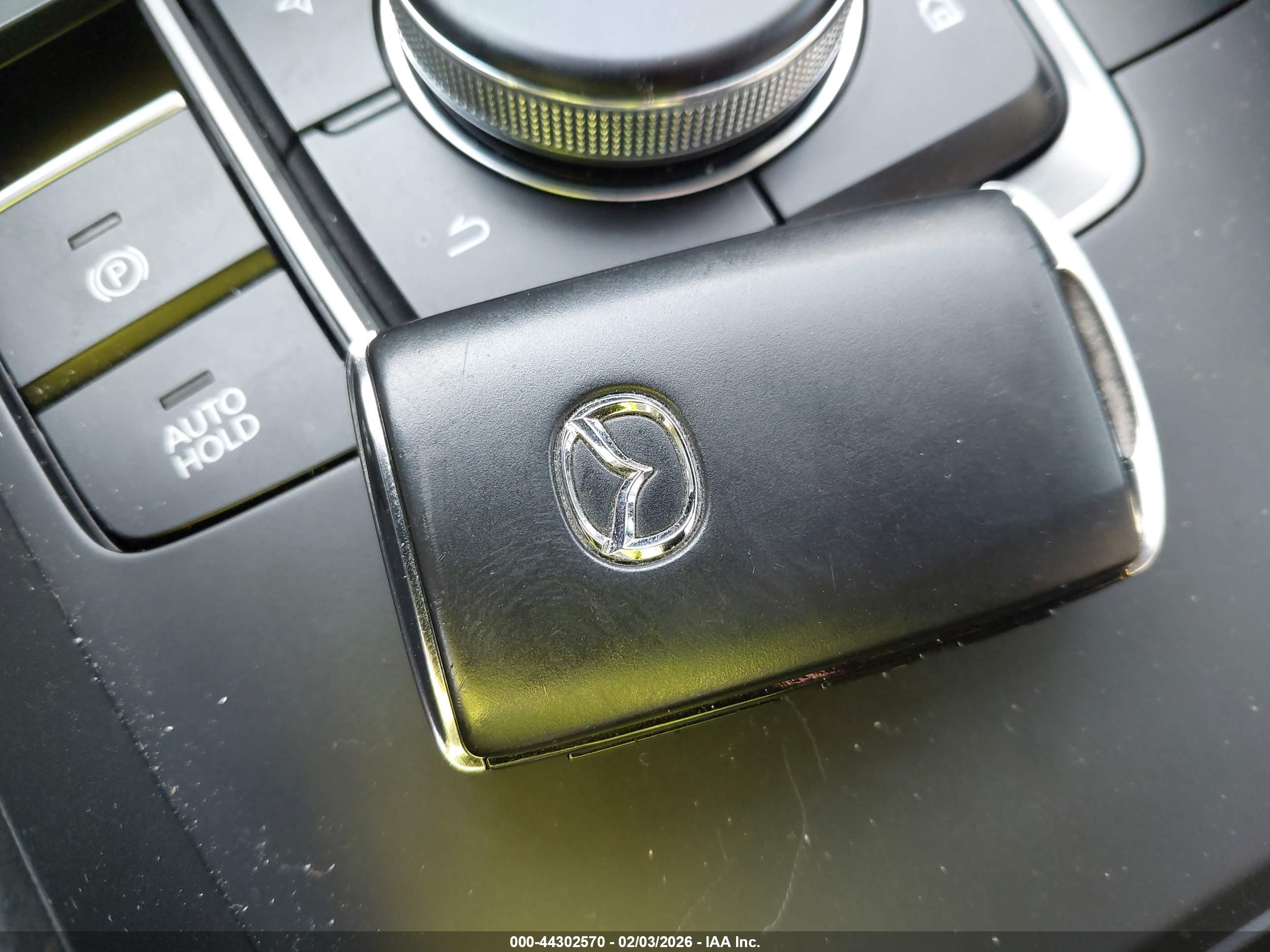 MAZDA MAZDA3 image 11