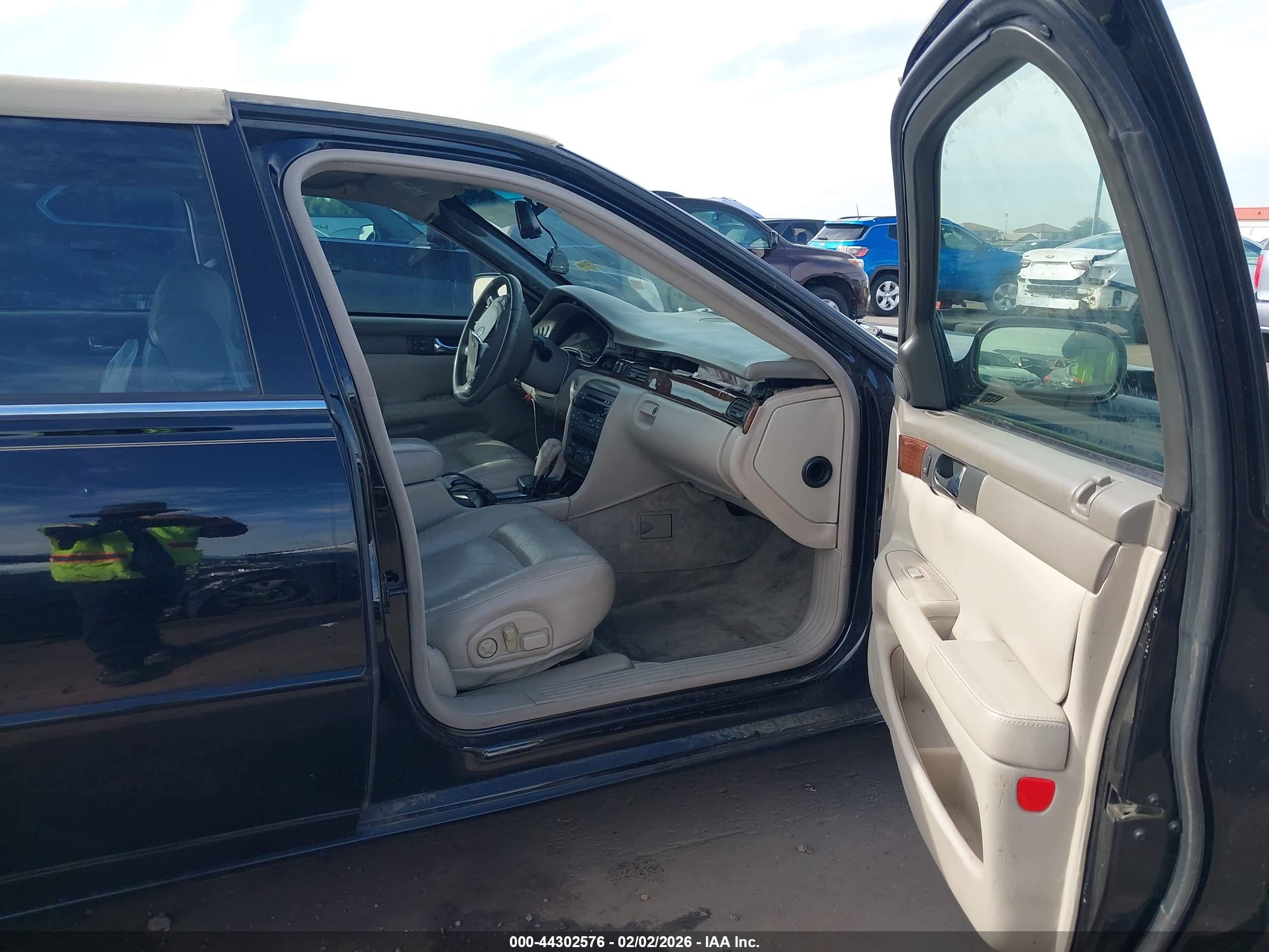 CADILLAC SEVILLE image 5