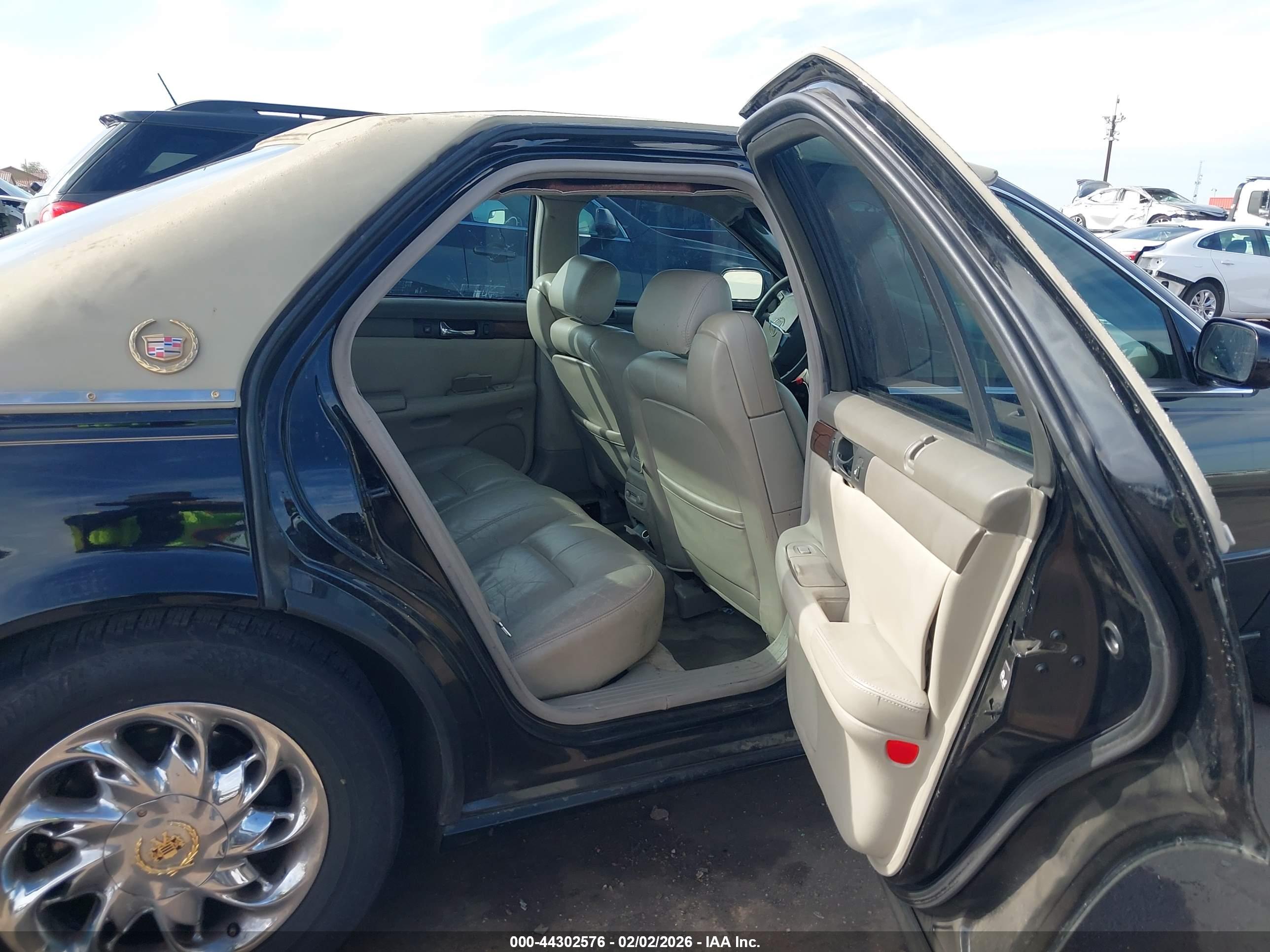 CADILLAC SEVILLE image 8