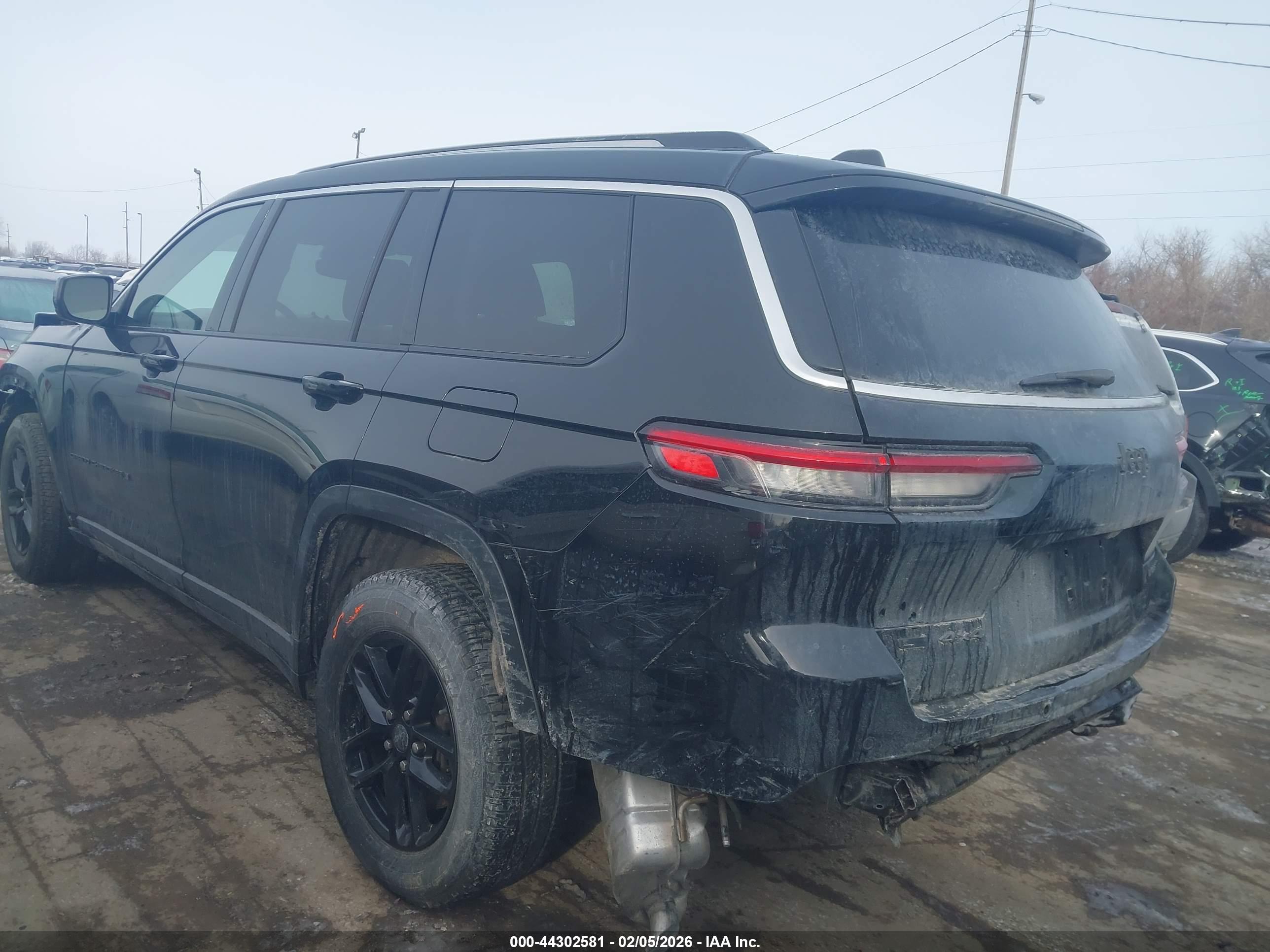 JEEP GRAND image 3