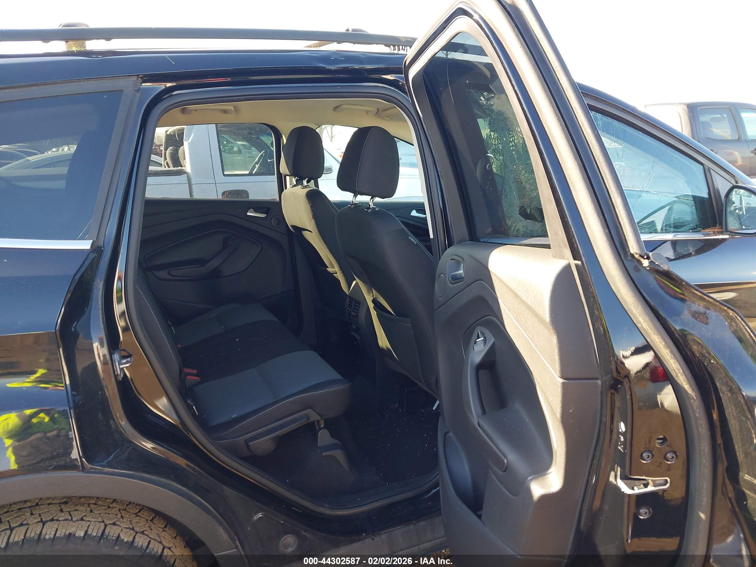 FORD ESCAPE image 8