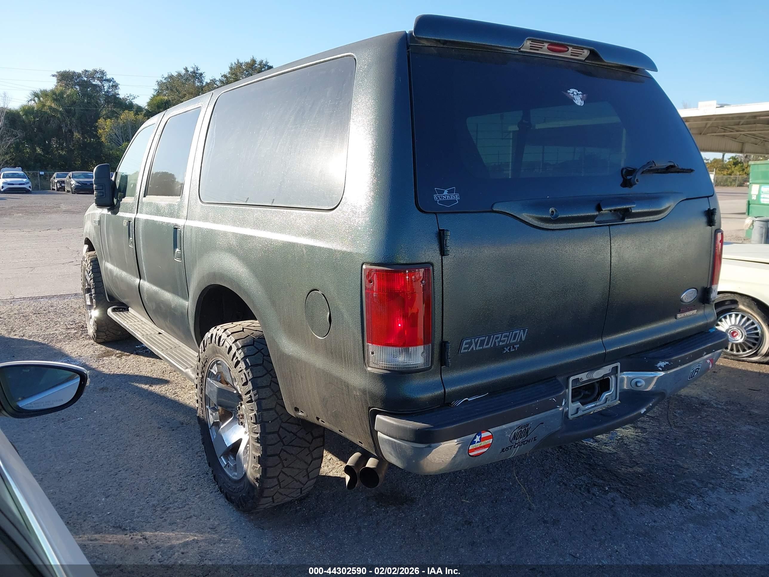 FORD EXCURSION image 3