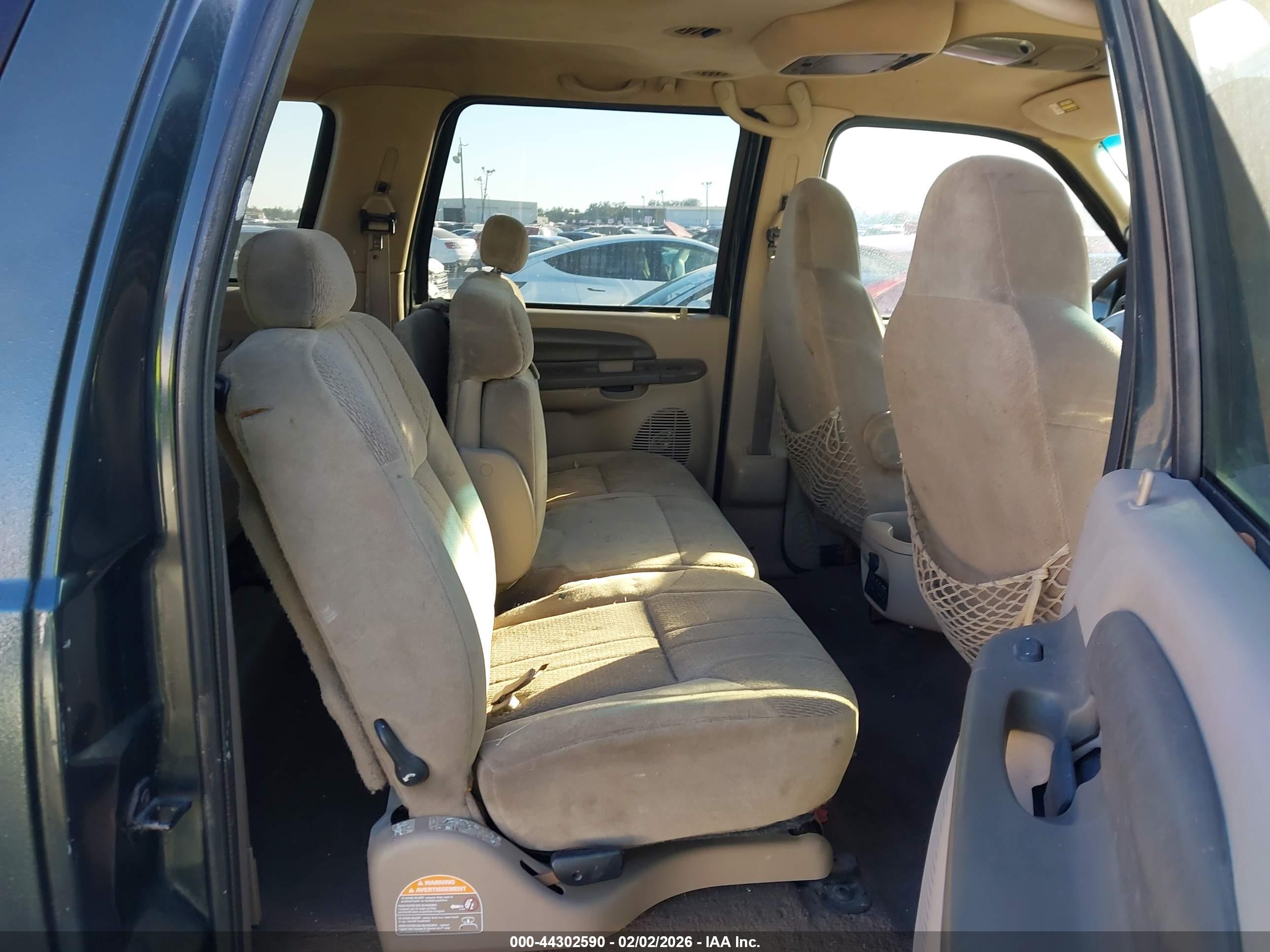 FORD EXCURSION image 8