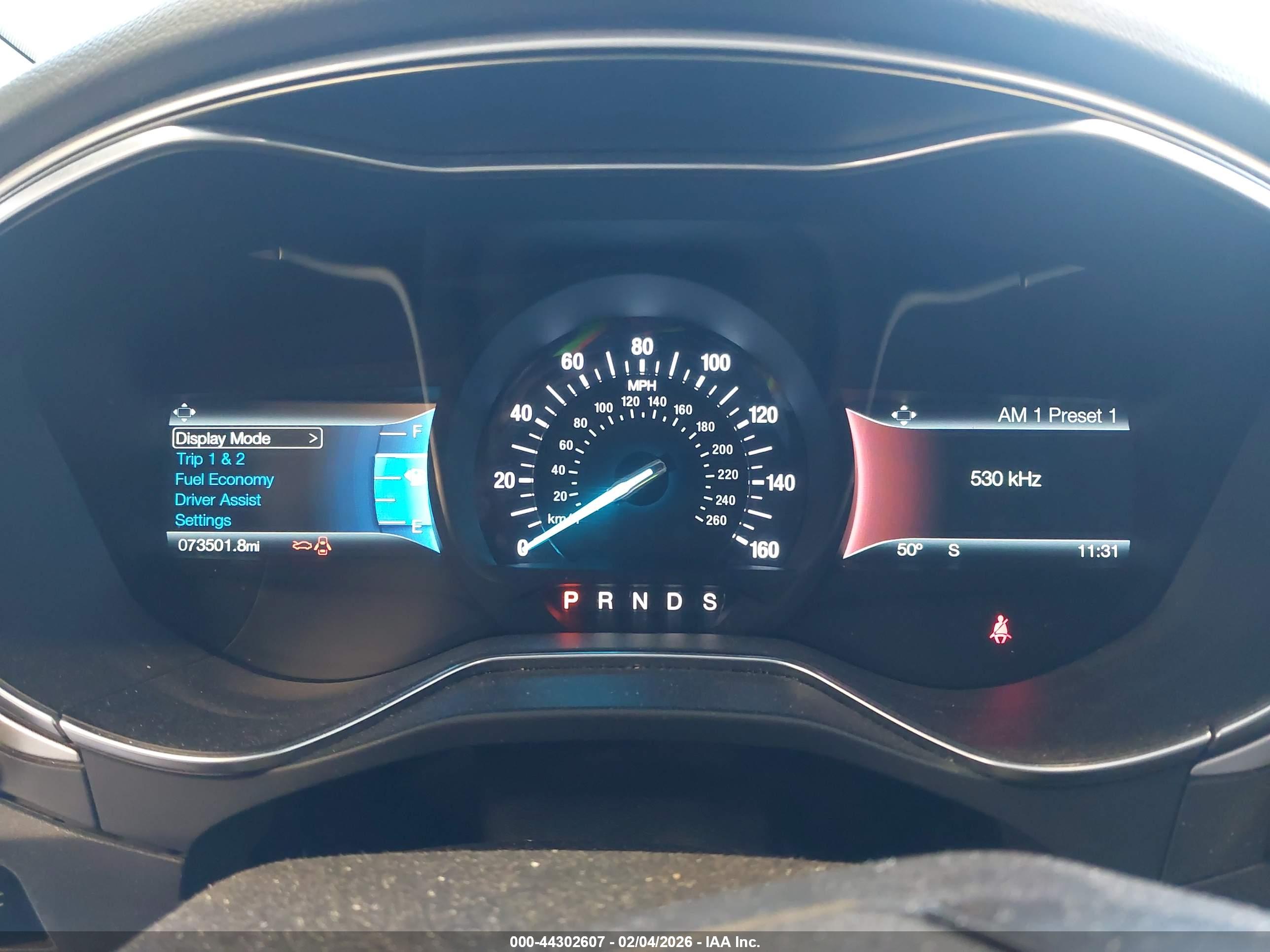 FORD FUSION image 7