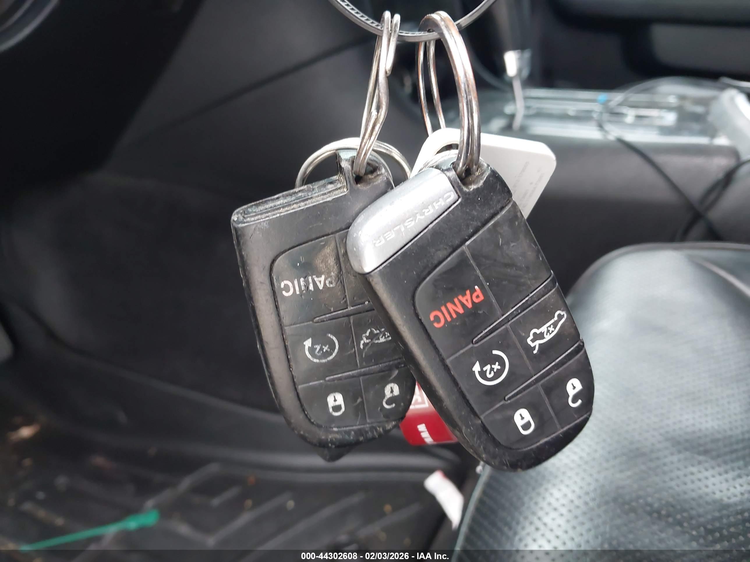 CHRYSLER 300C image 11