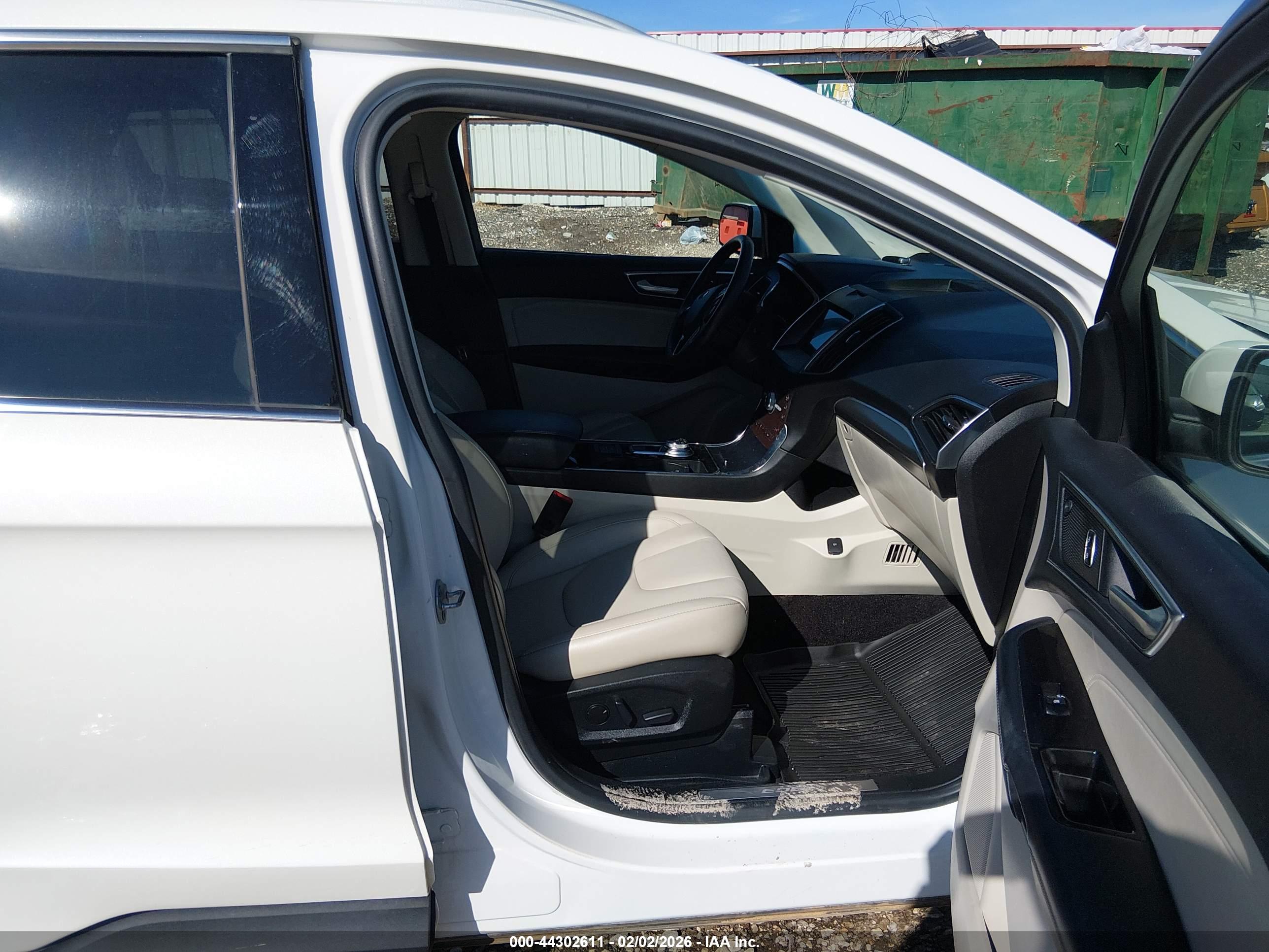 FORD EDGE image 5