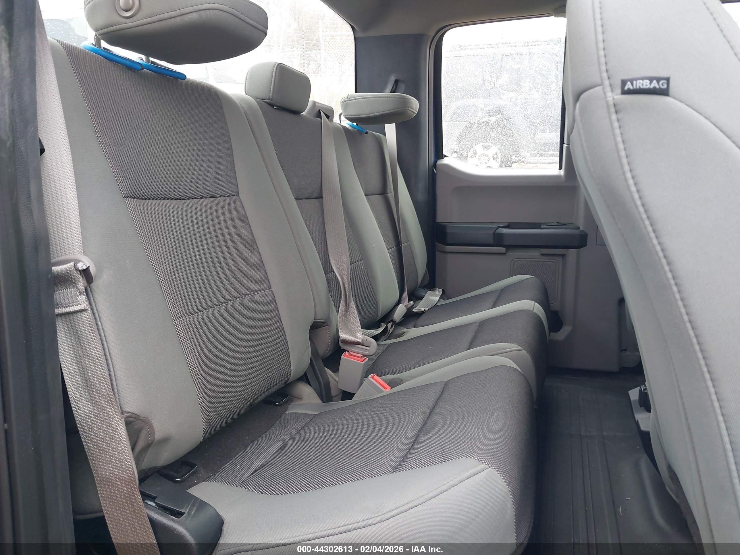 FORD F-150 image 8