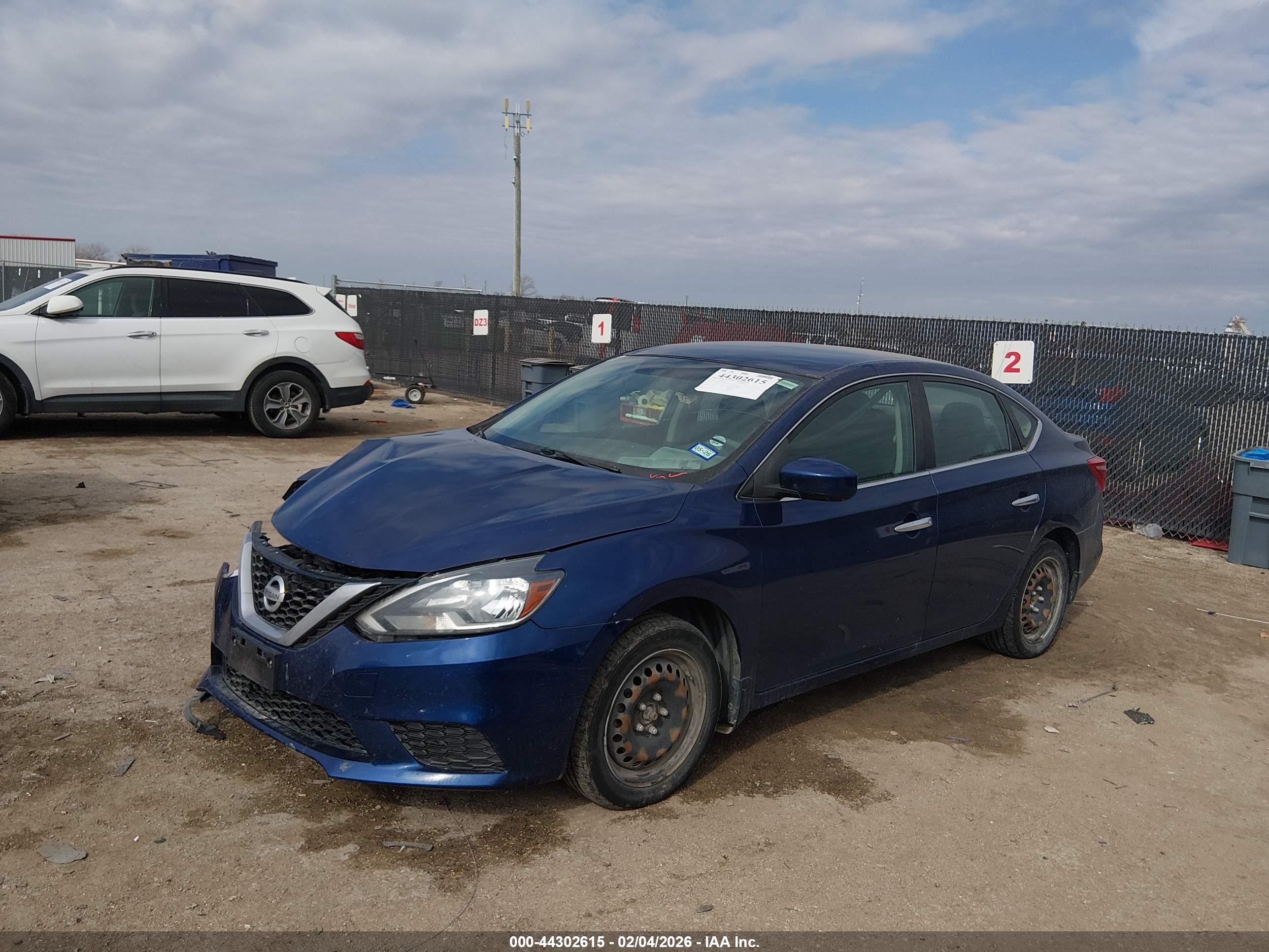 NISSAN SENTRA image 2