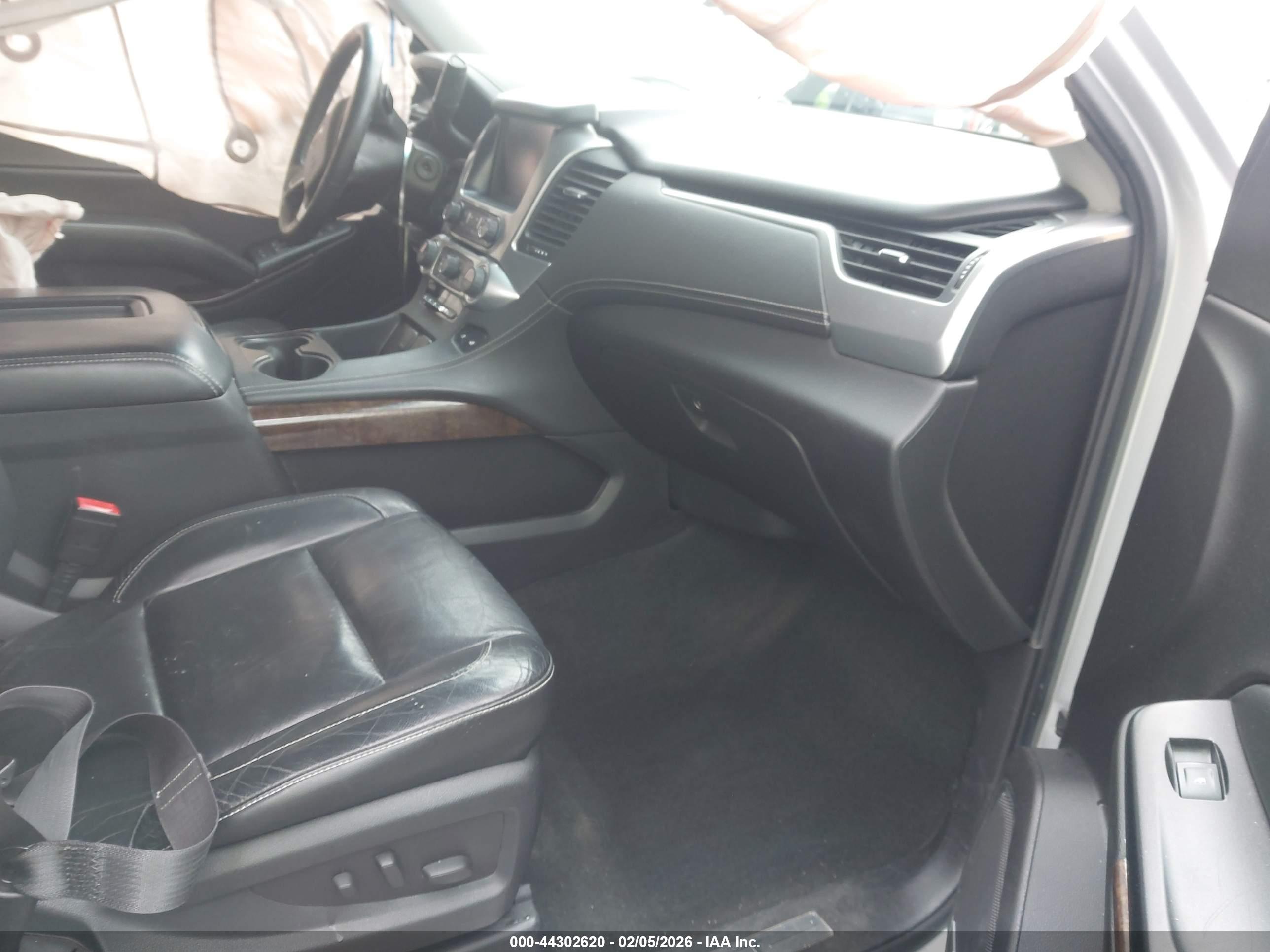 CHEVROLET TAHOE image 5