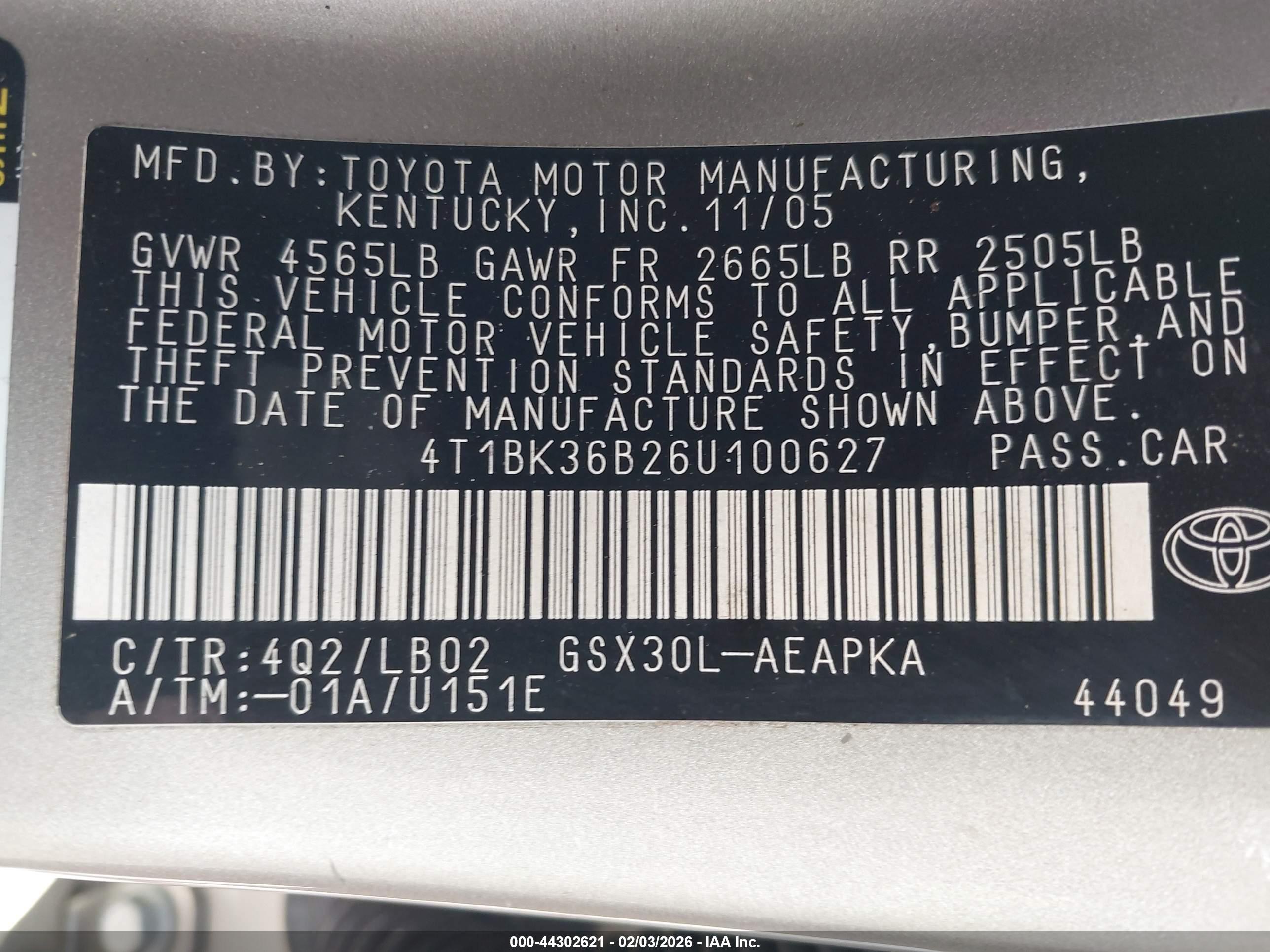 TOYOTA AVALON image 9