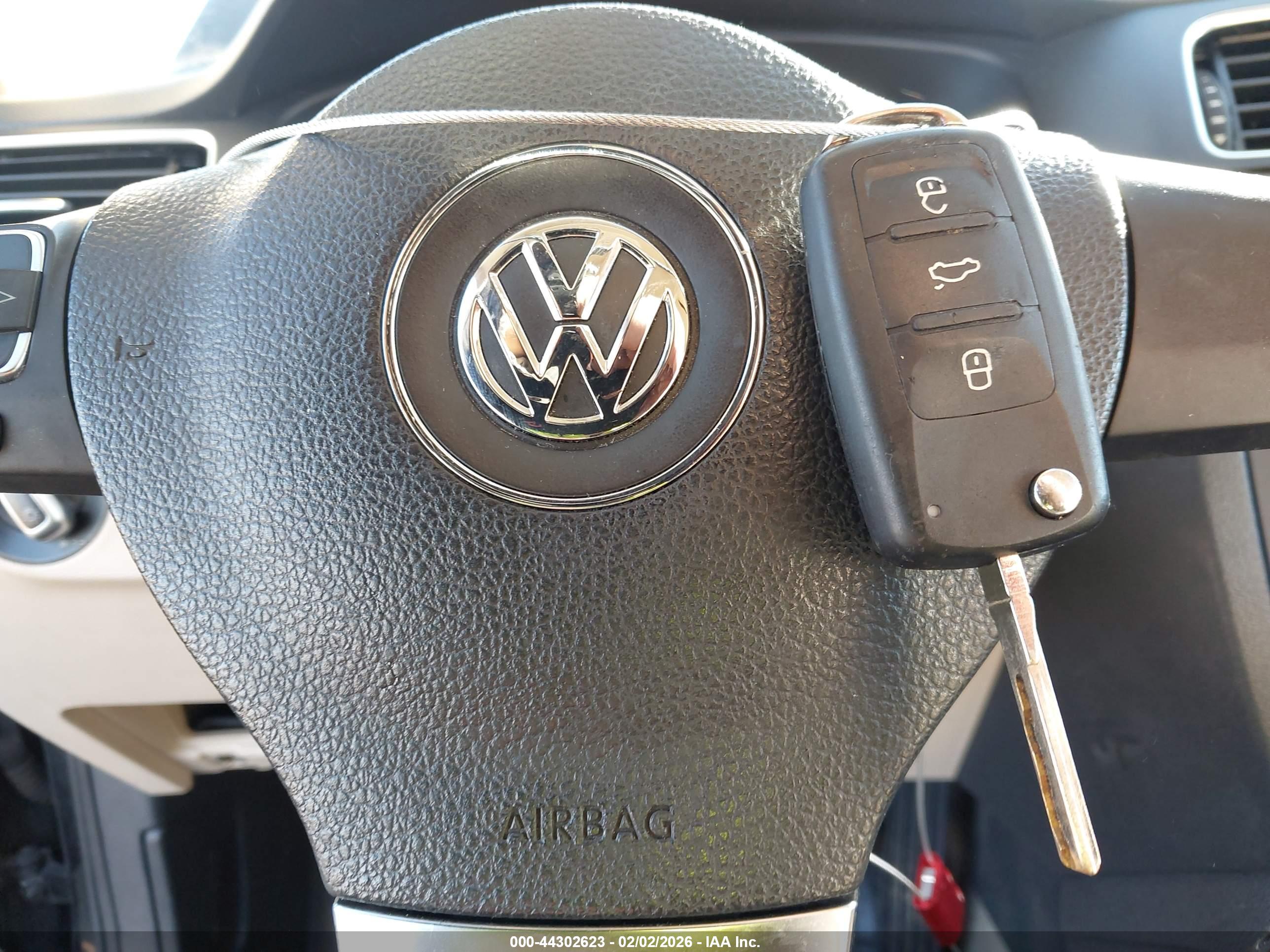 VOLKSWAGEN JETTA image 11