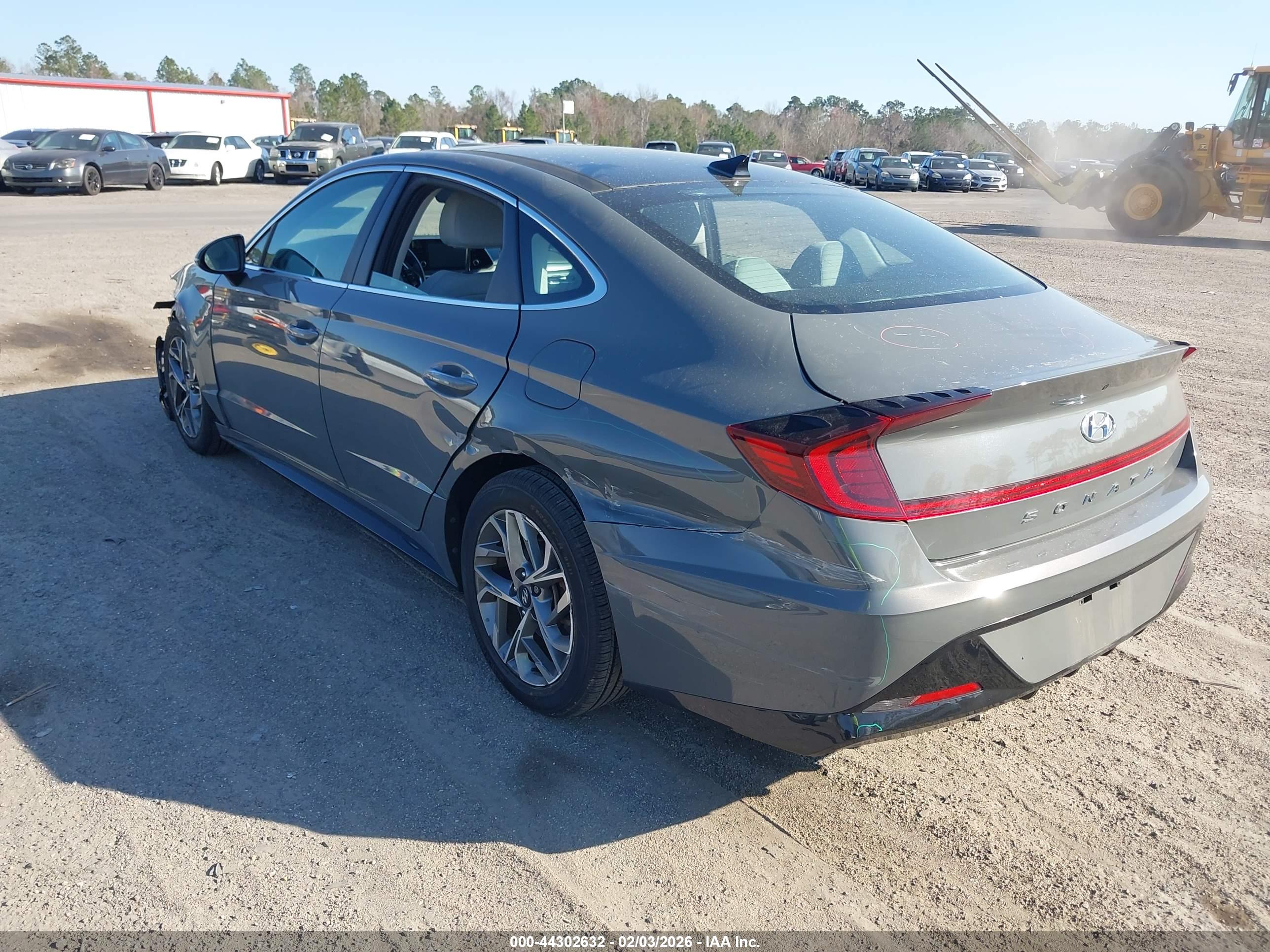 HYUNDAI SONATA image 3
