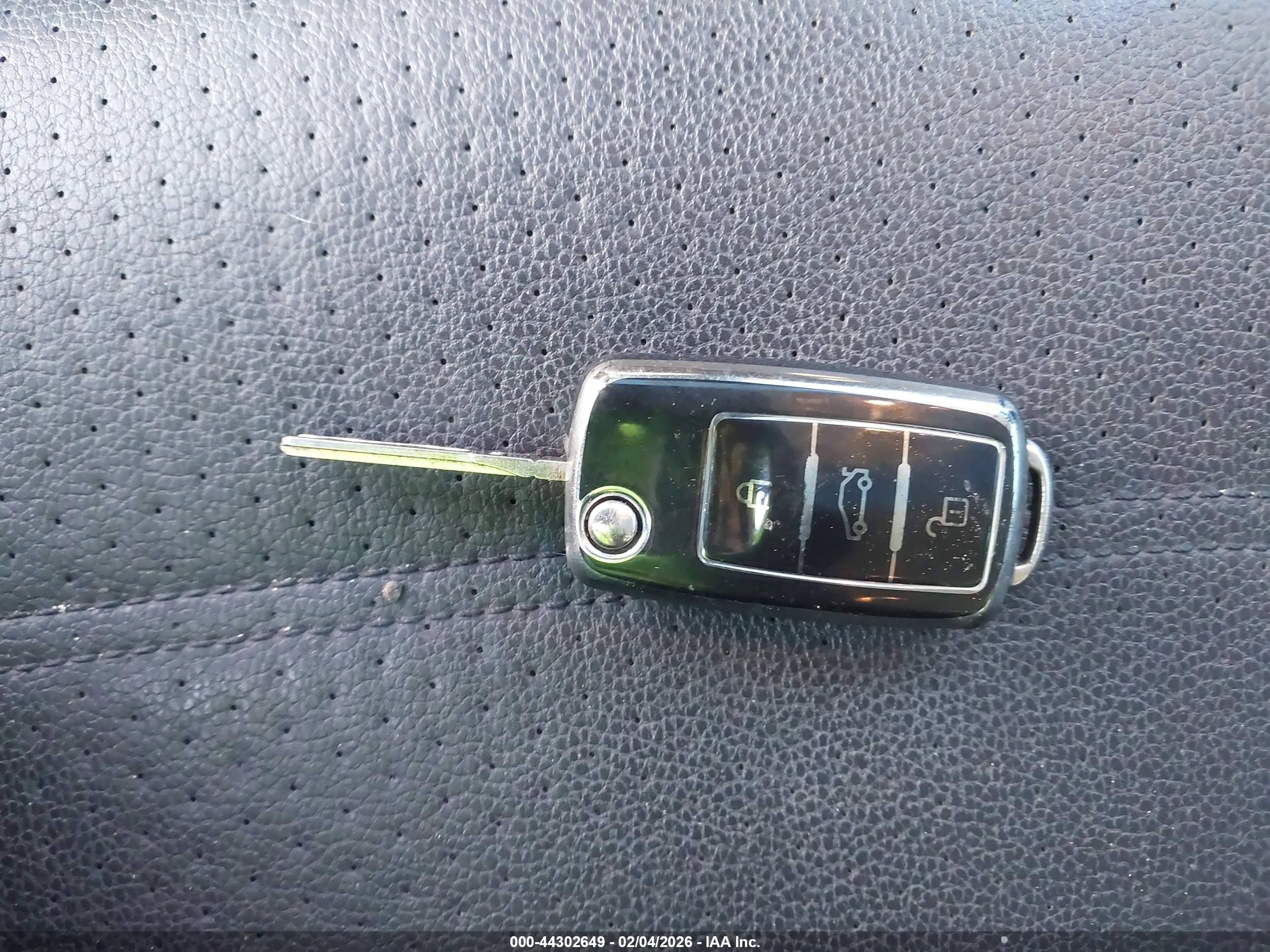 VOLKSWAGEN PASSAT image 11