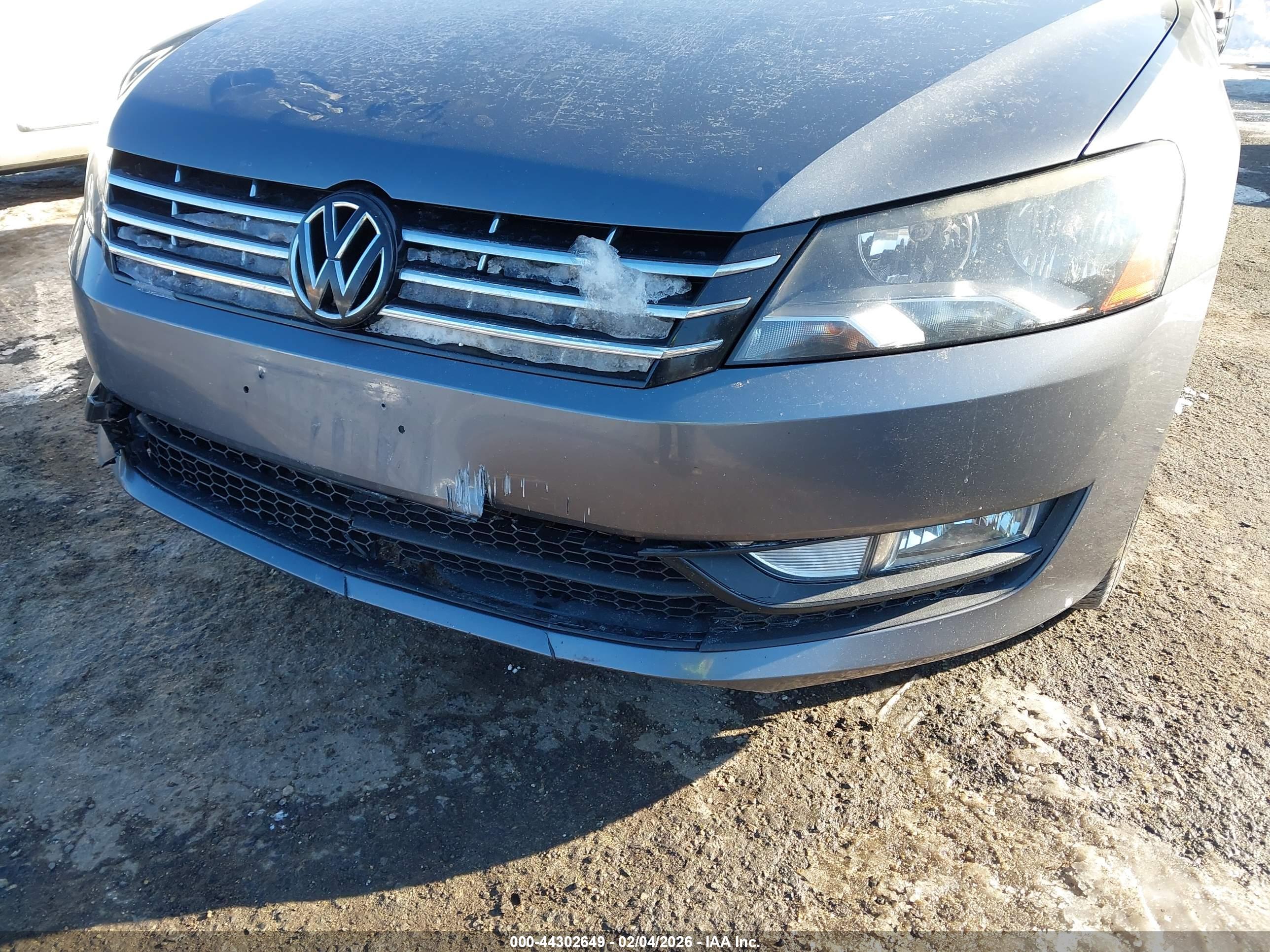 VOLKSWAGEN PASSAT image 6