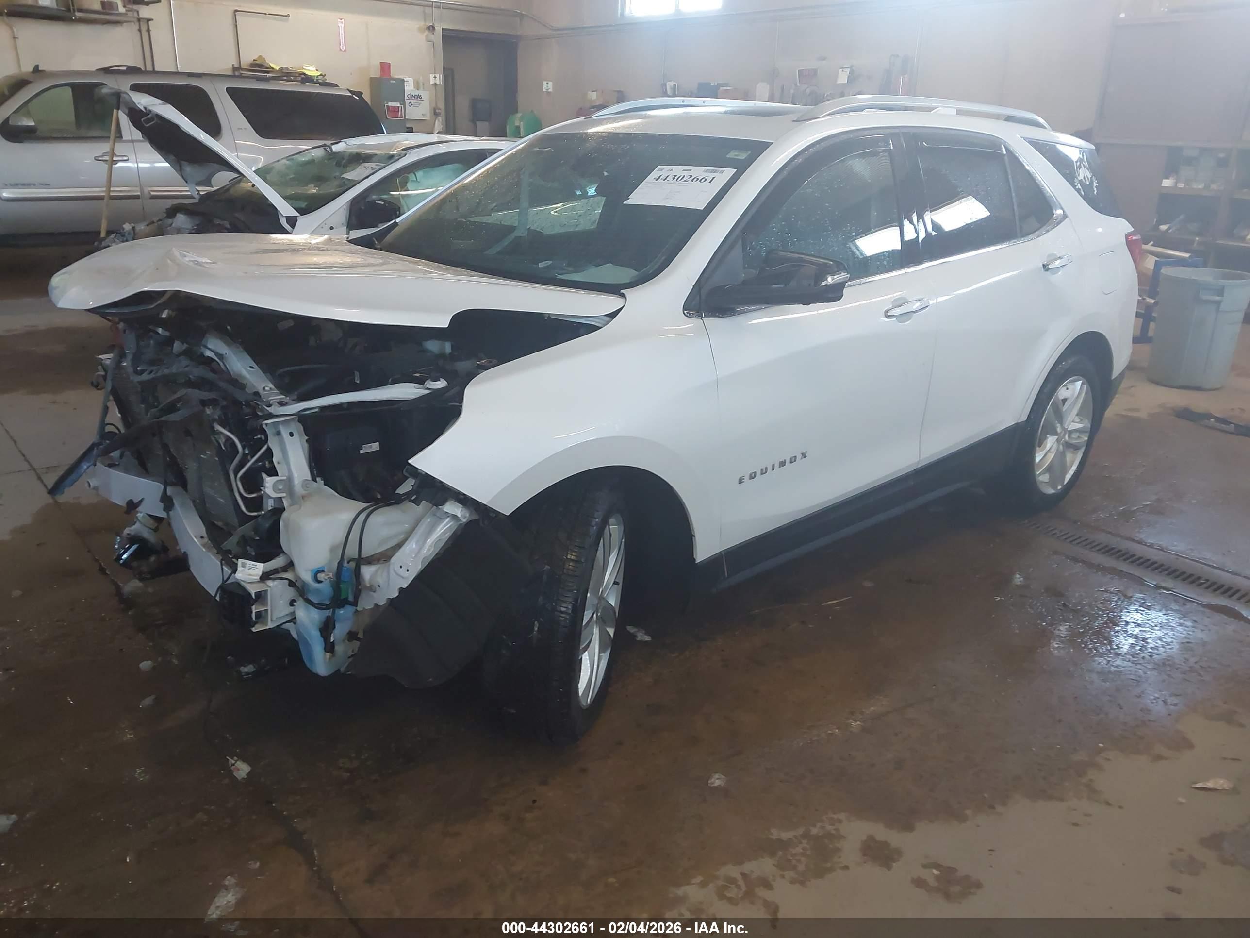 CHEVROLET EQUINOX image 2