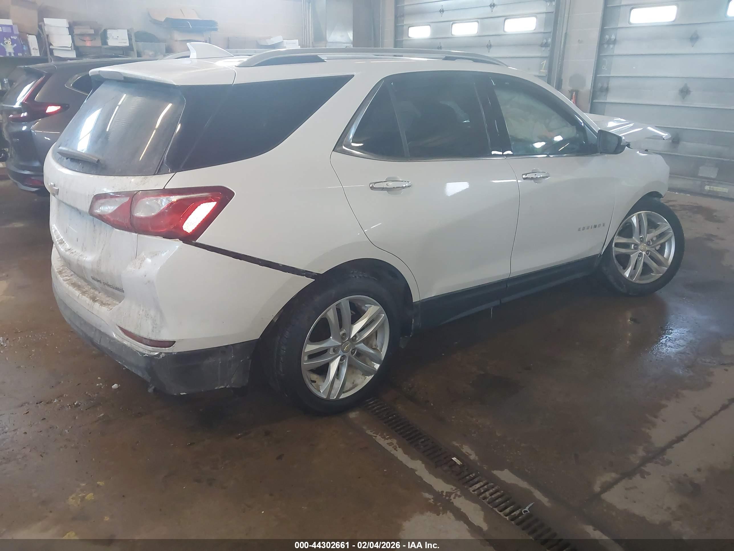 CHEVROLET EQUINOX image 4