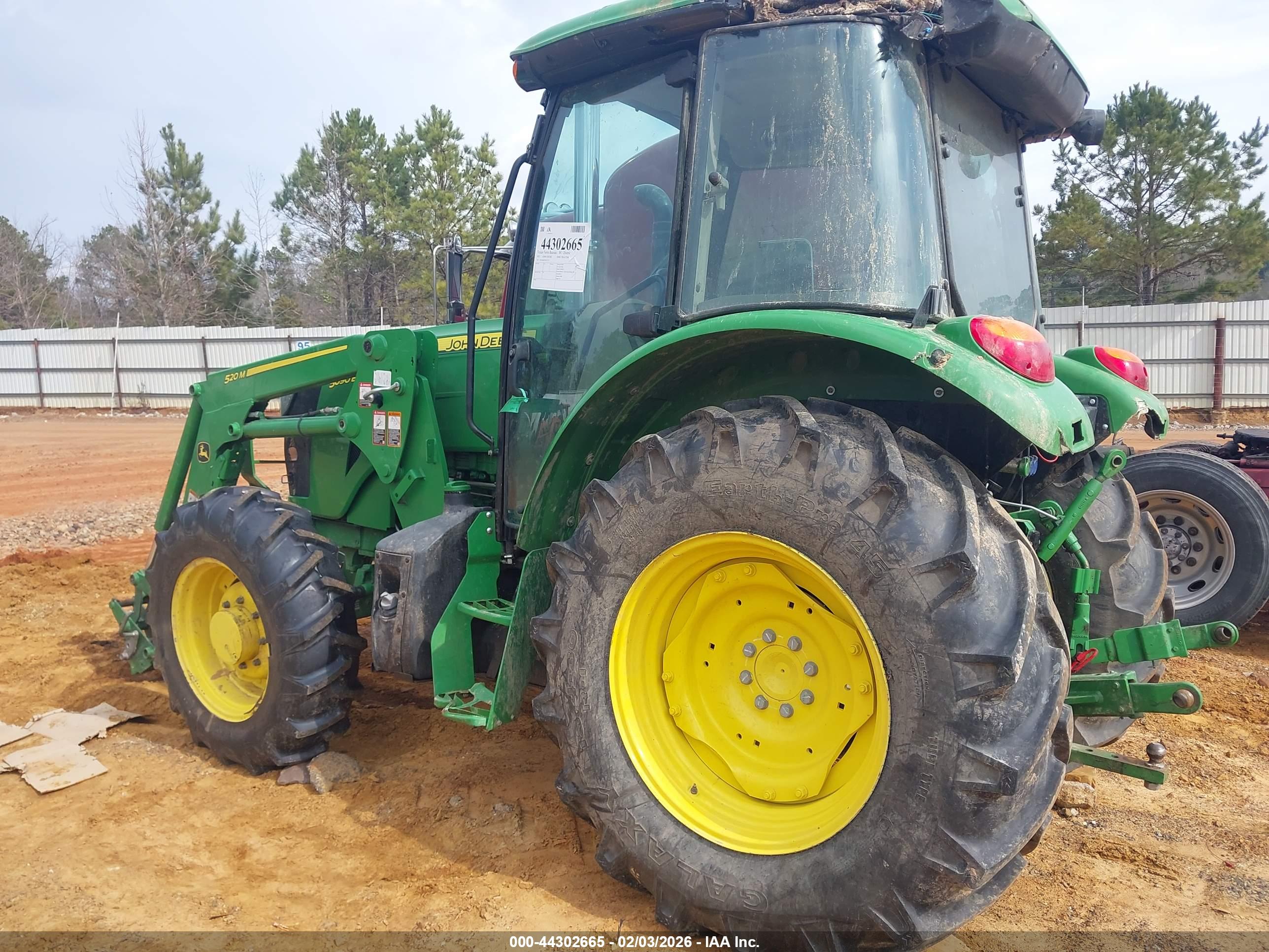 JOHN DEERE image 3