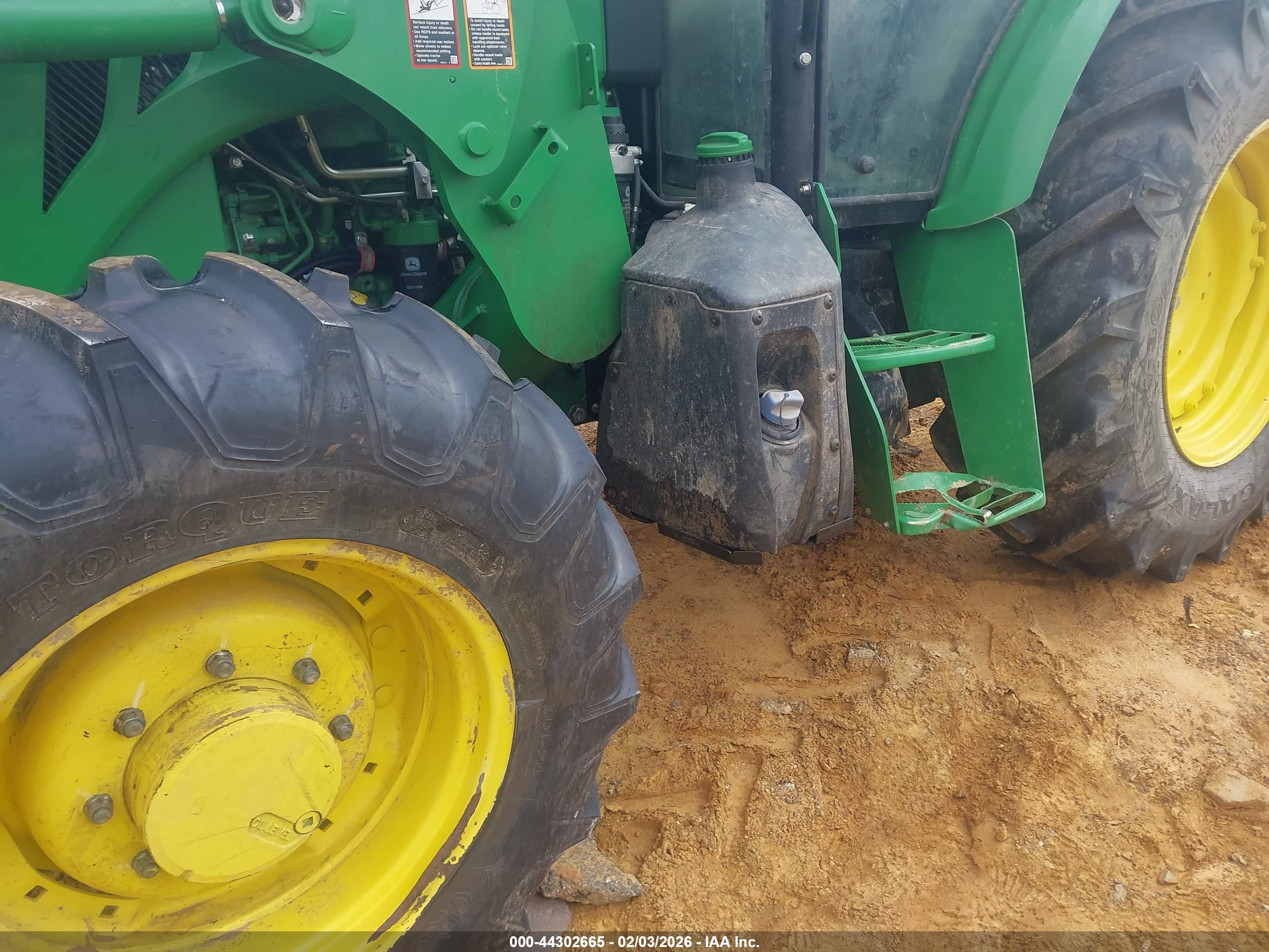 JOHN DEERE image 6