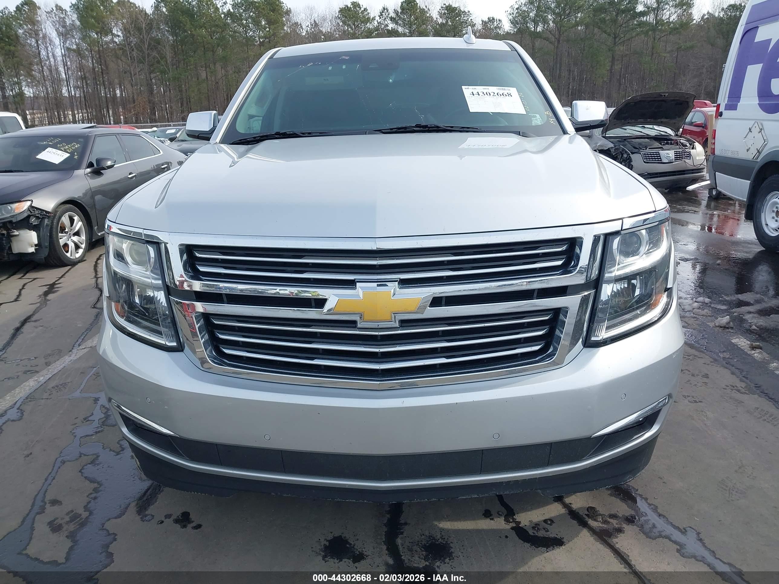 CHEVROLET TAHOE image 6