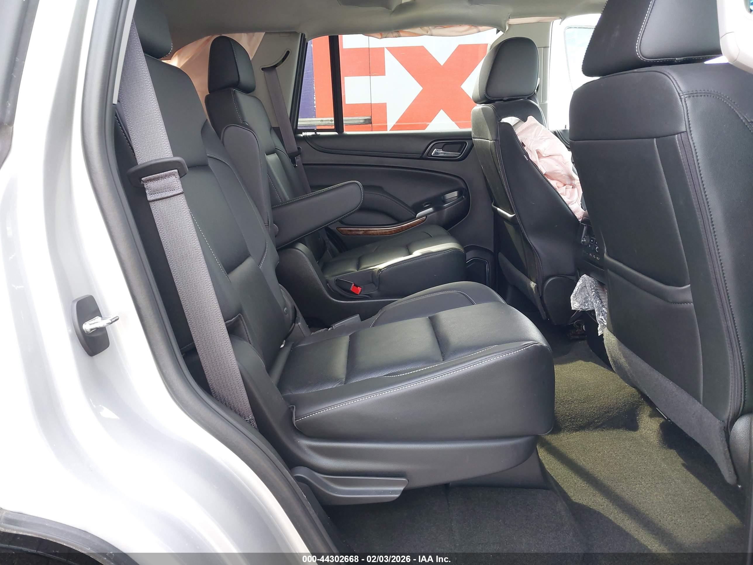 CHEVROLET TAHOE image 8