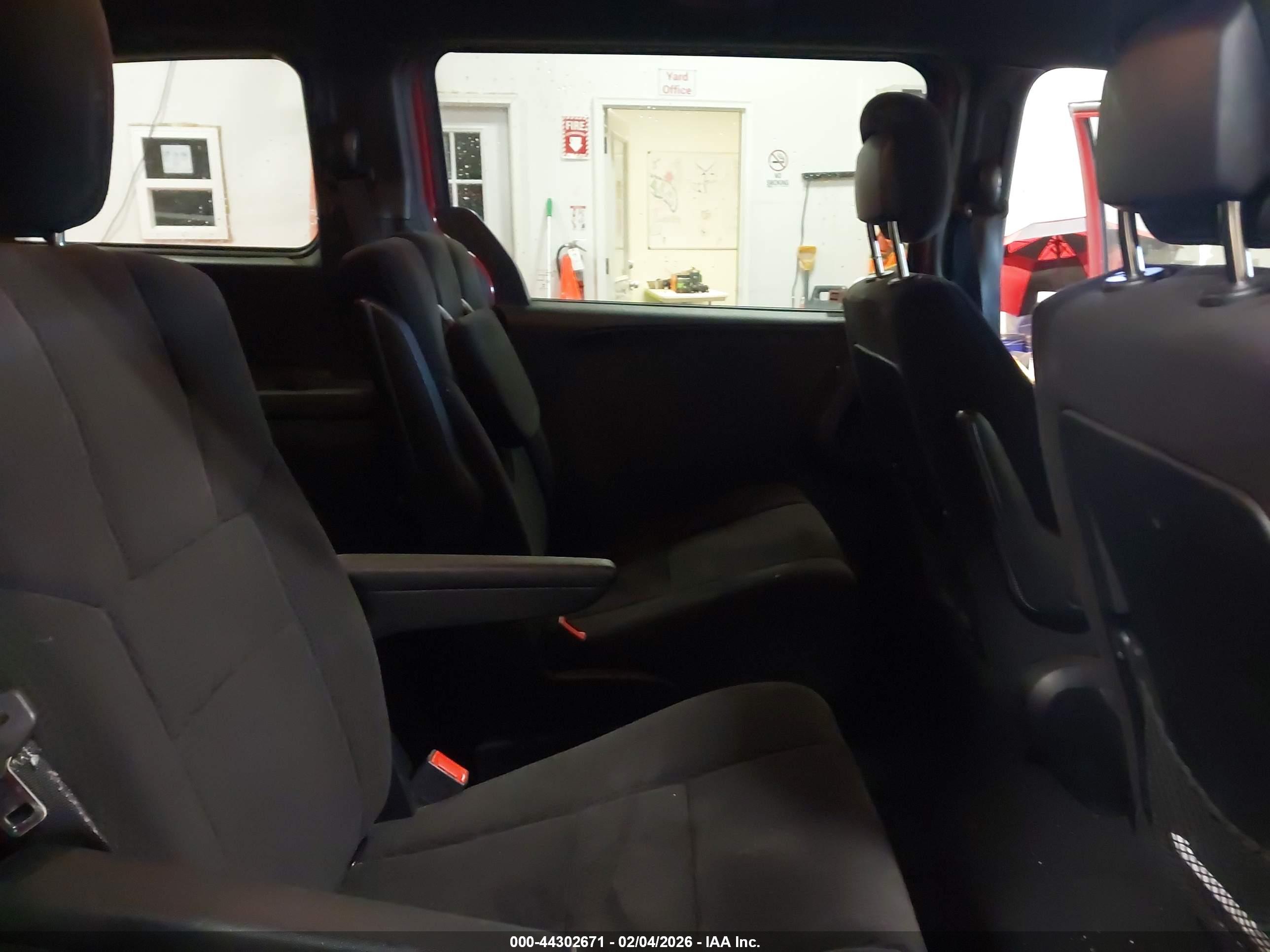 DODGE GRAND image 8