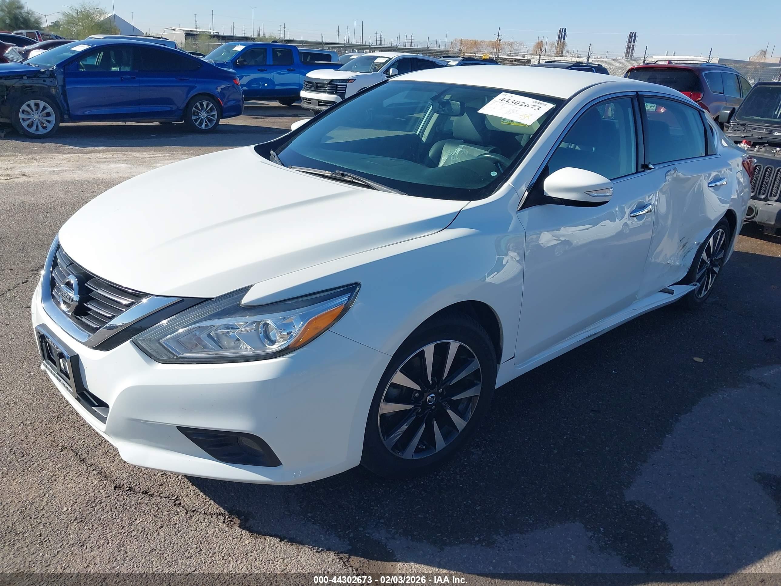 NISSAN ALTIMA image 2