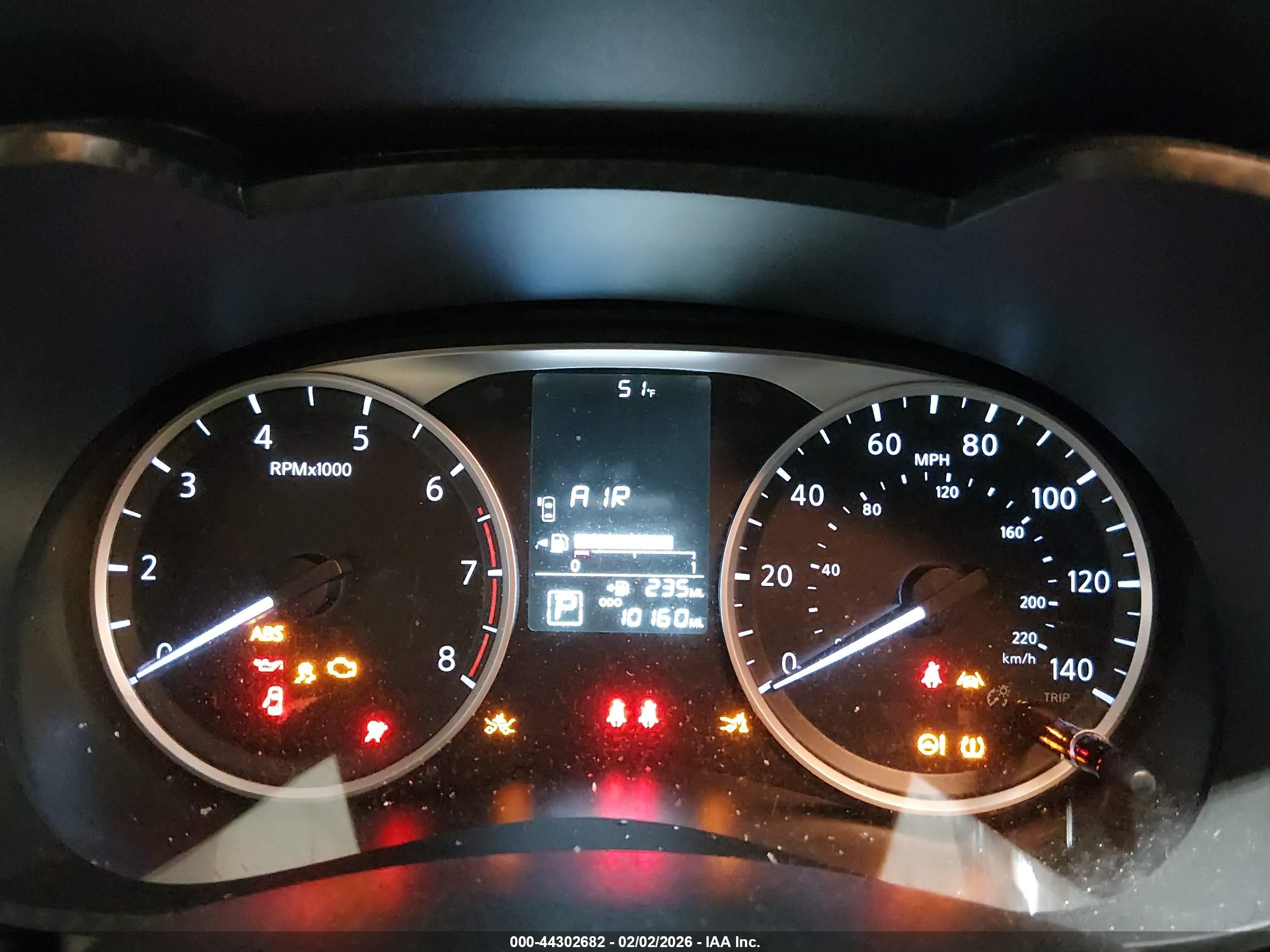 NISSAN VERSA image 7