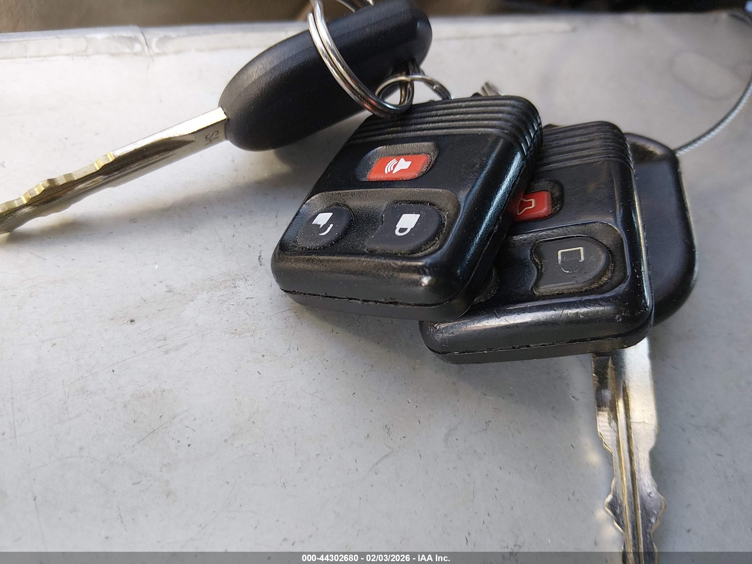 FORD ESCAPE image 11