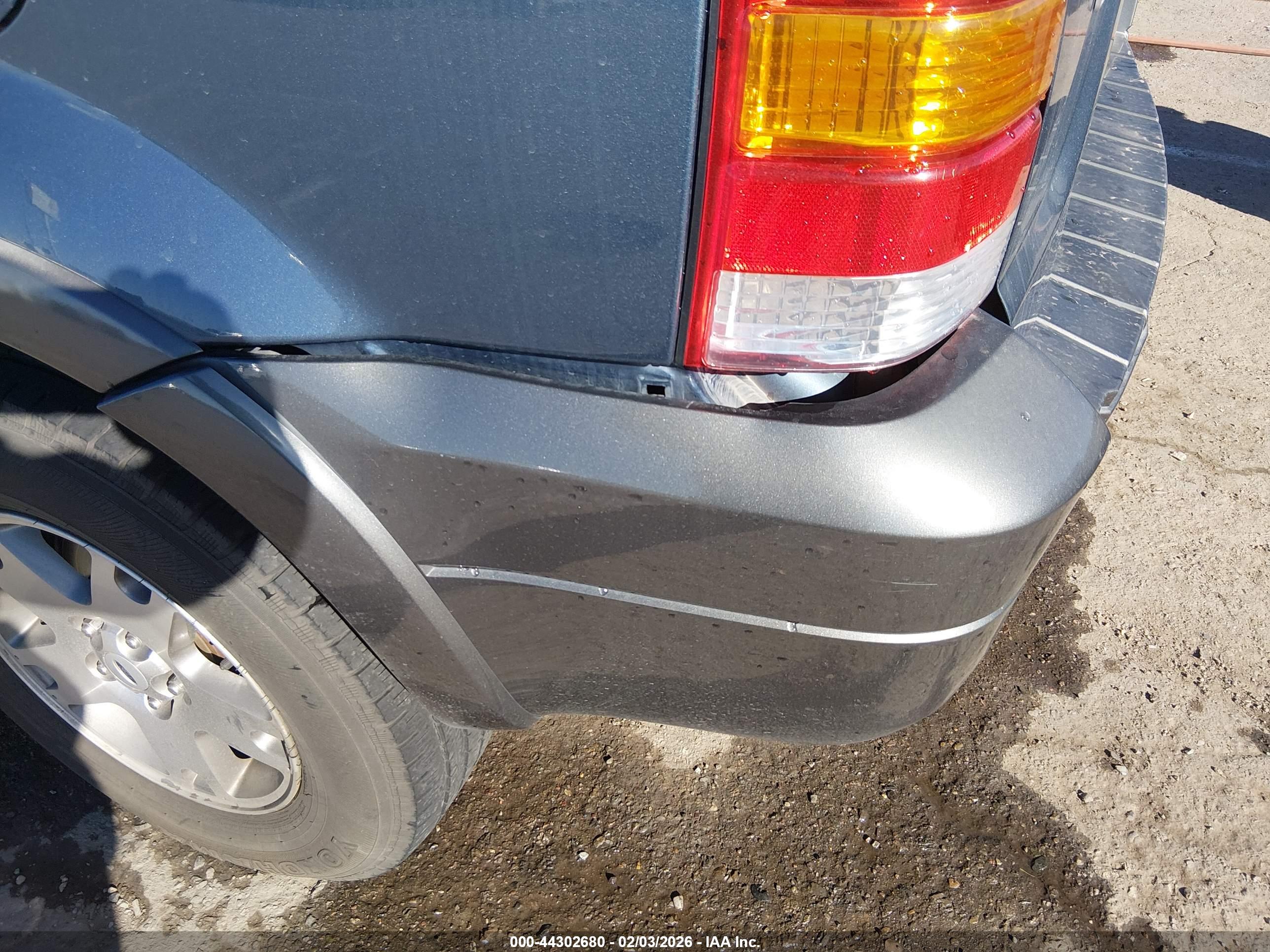 FORD ESCAPE image 6