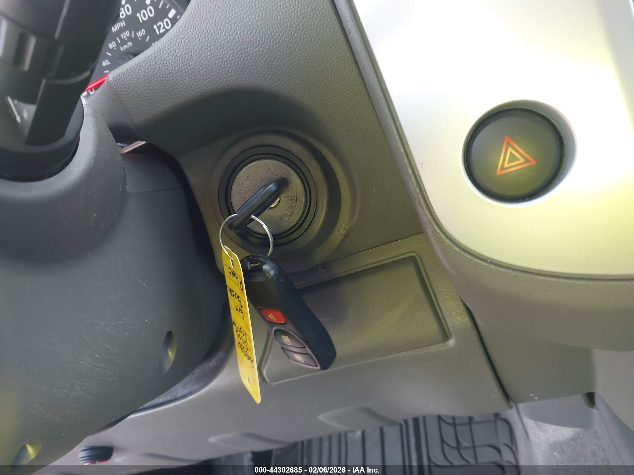NISSAN FRONTIER image 11