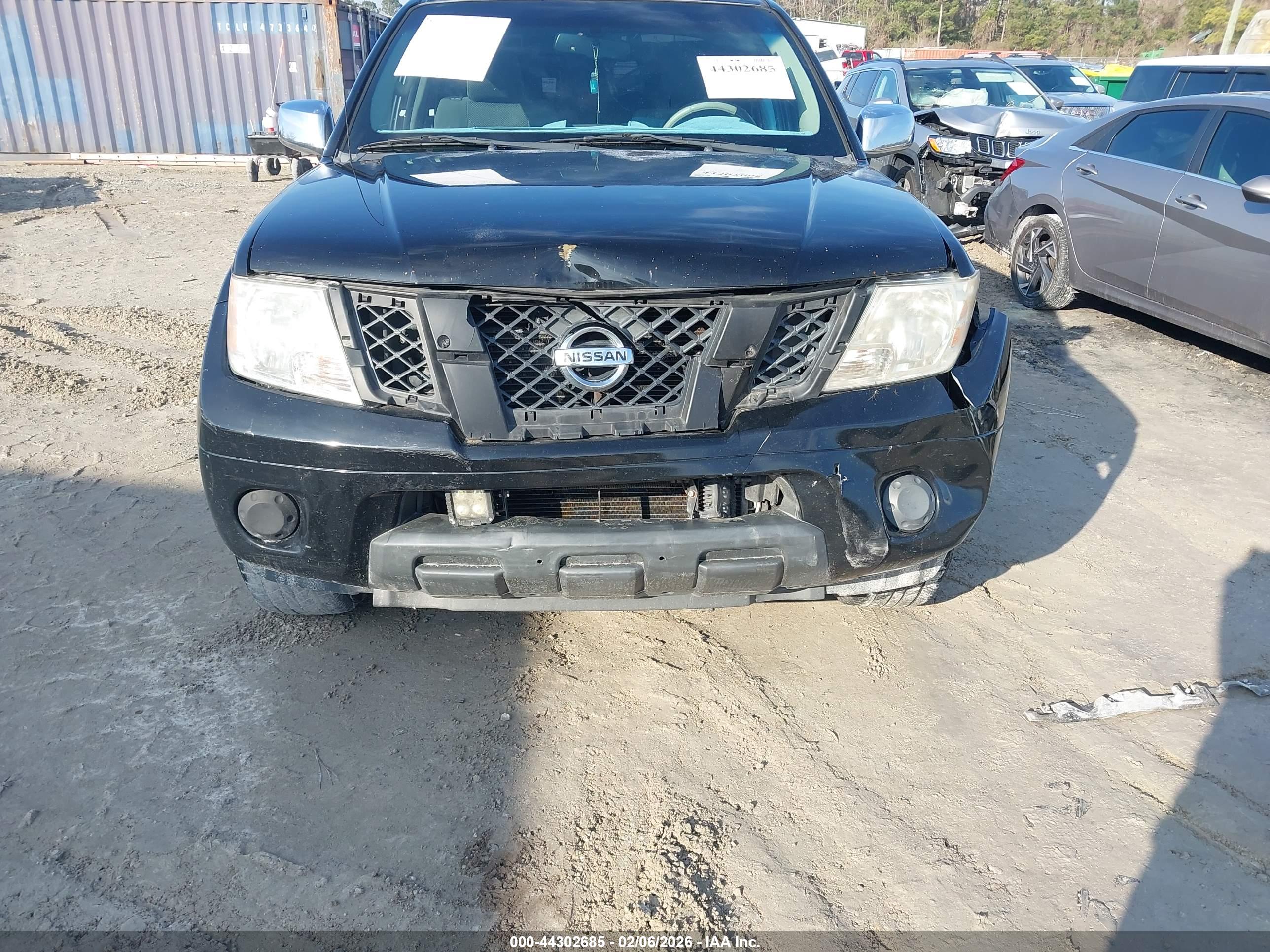 NISSAN FRONTIER image 6