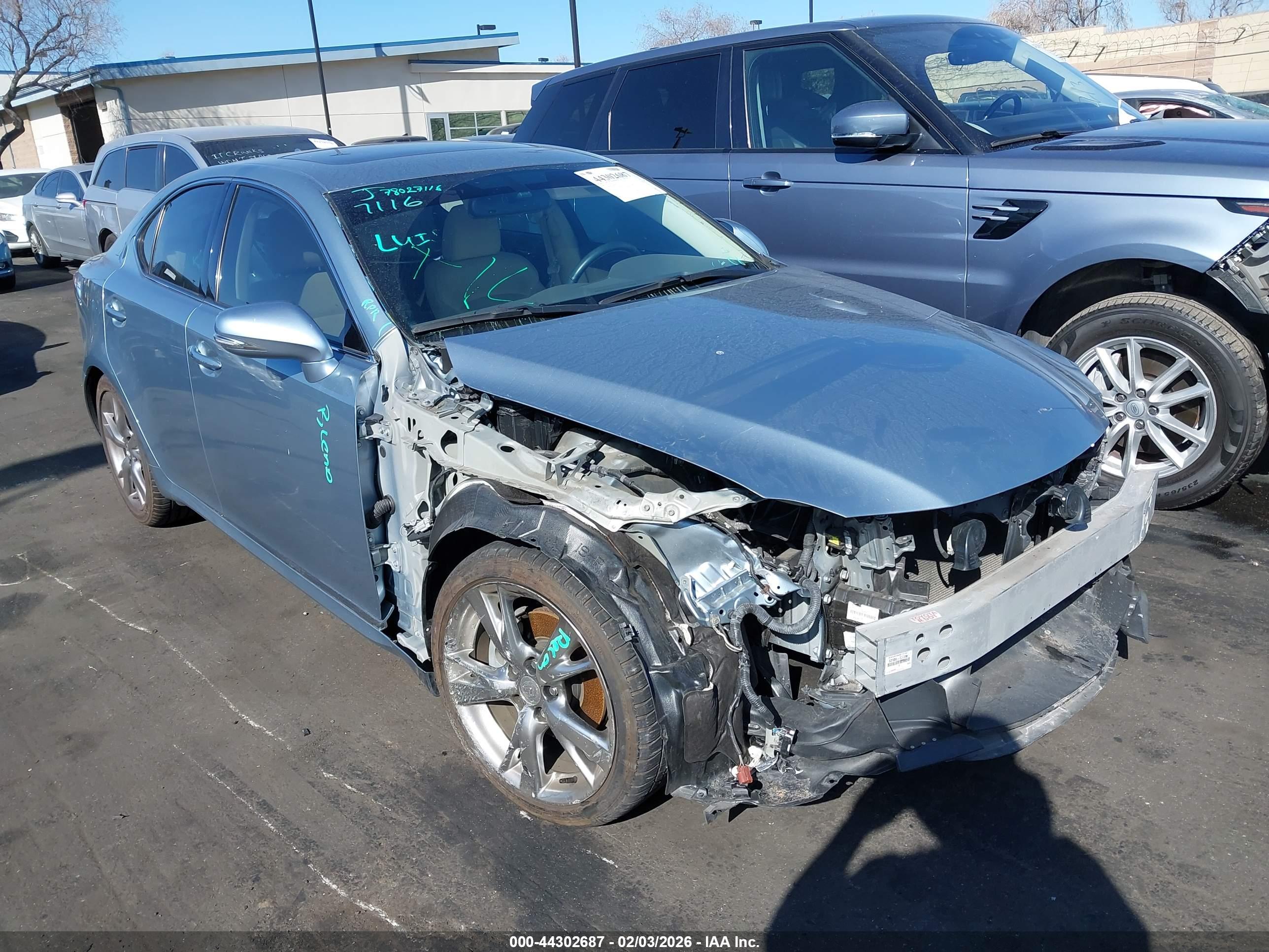 LEXUS IS image 6
