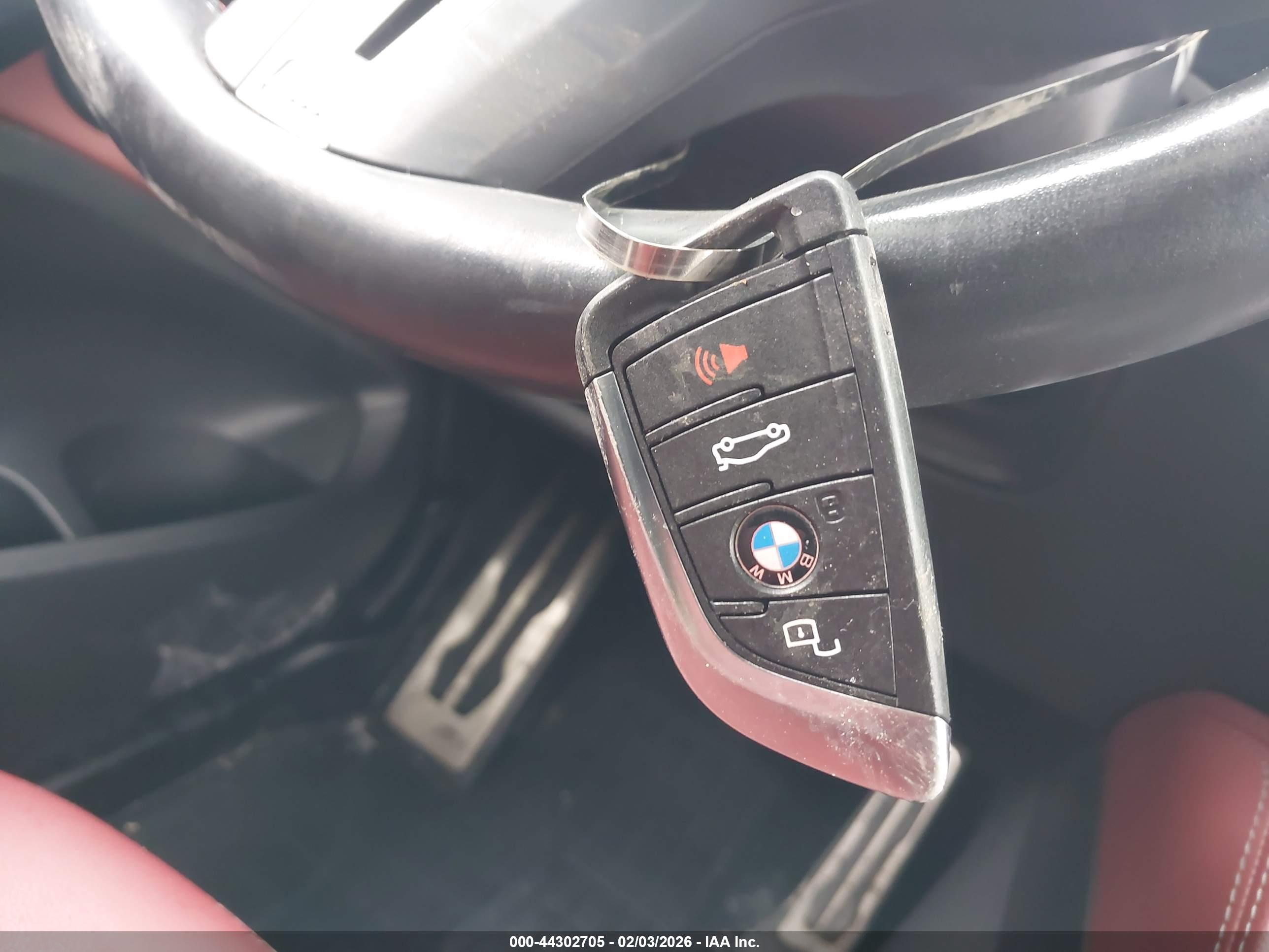 BMW X4 image 11