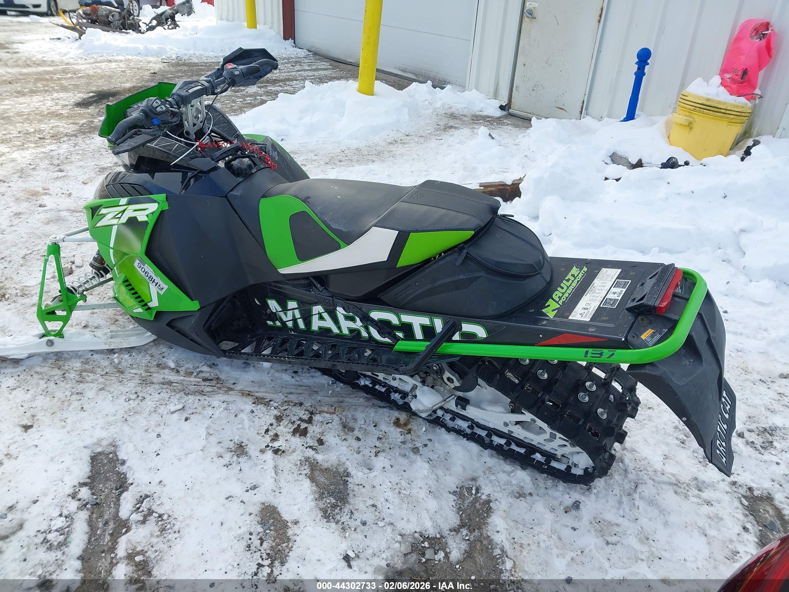 ARCTIC CAT image 3