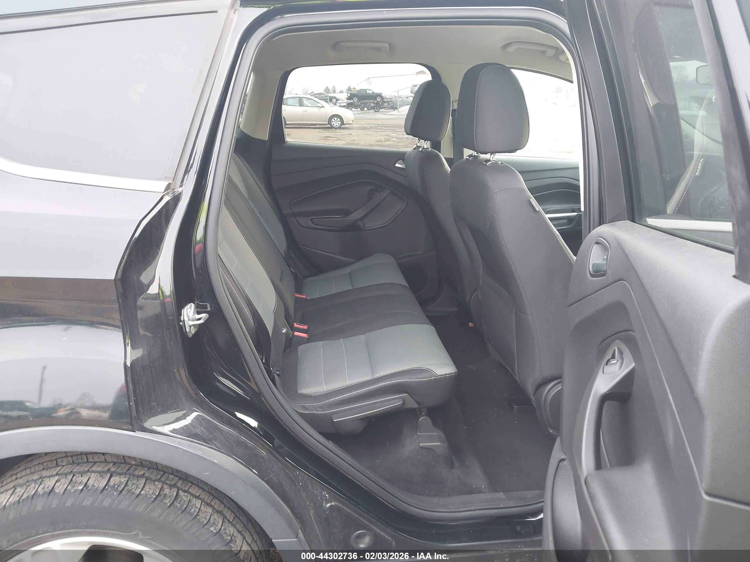 FORD ESCAPE image 8