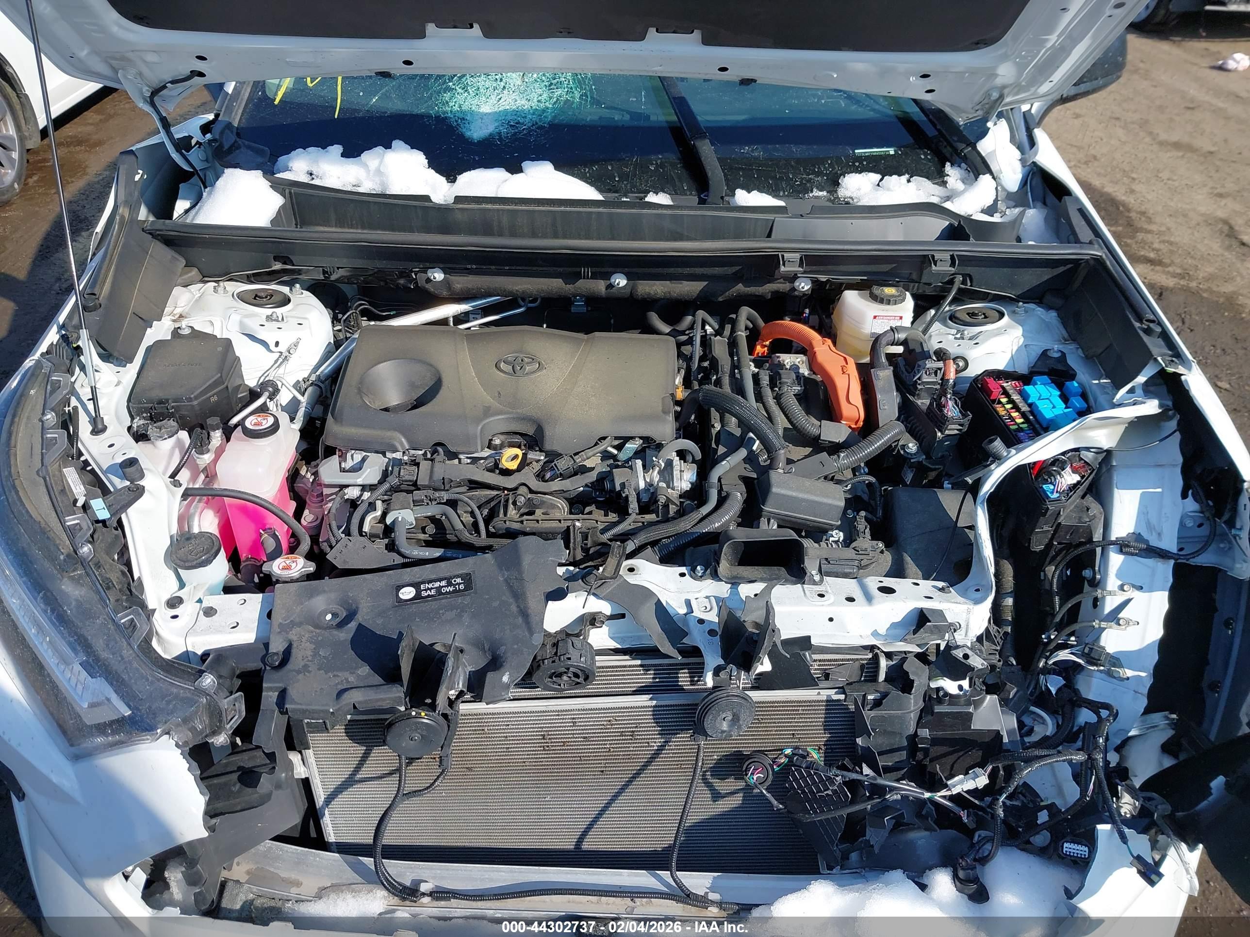 TOYOTA RAV4 image 10