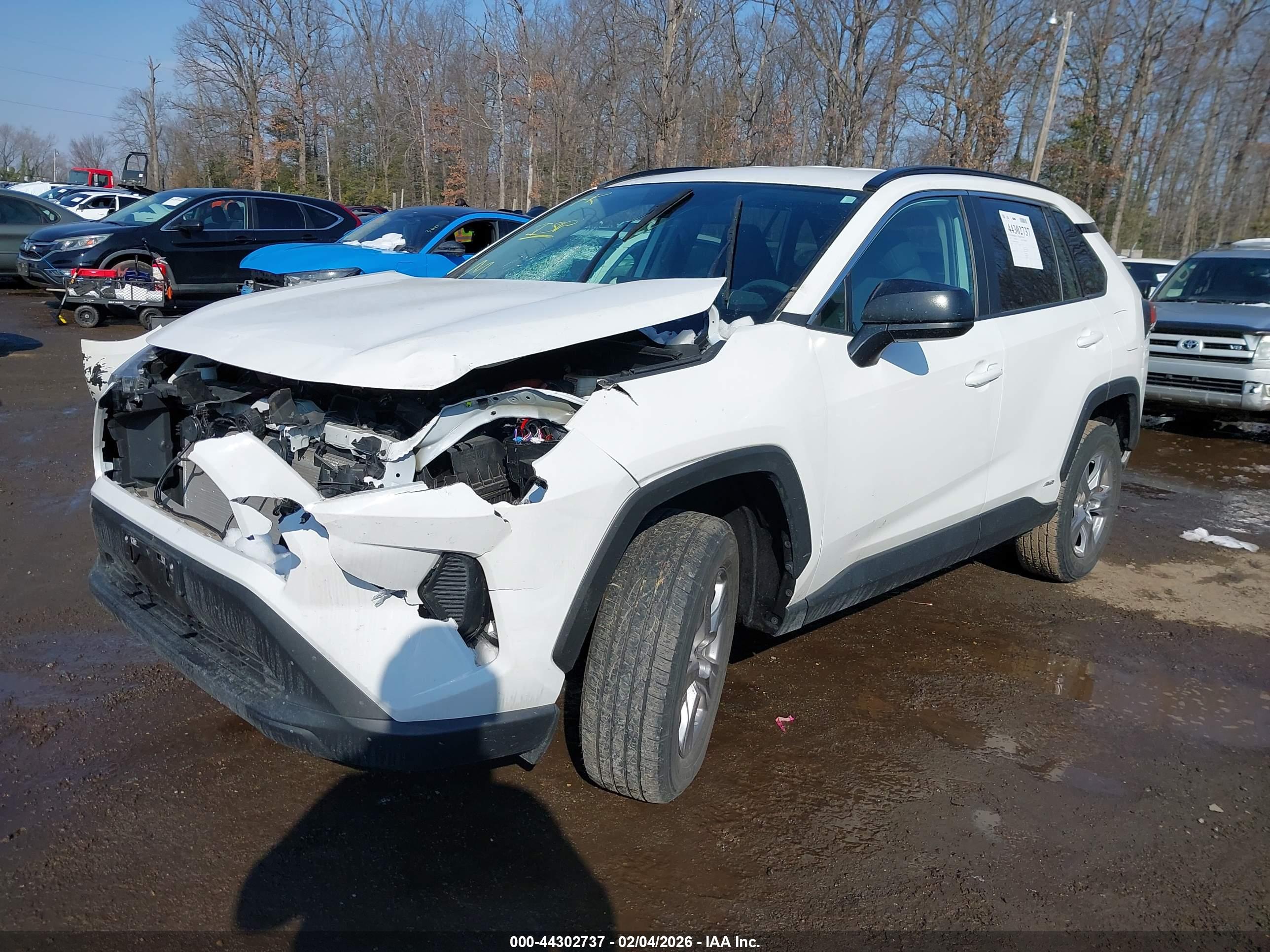 TOYOTA RAV4 image 2