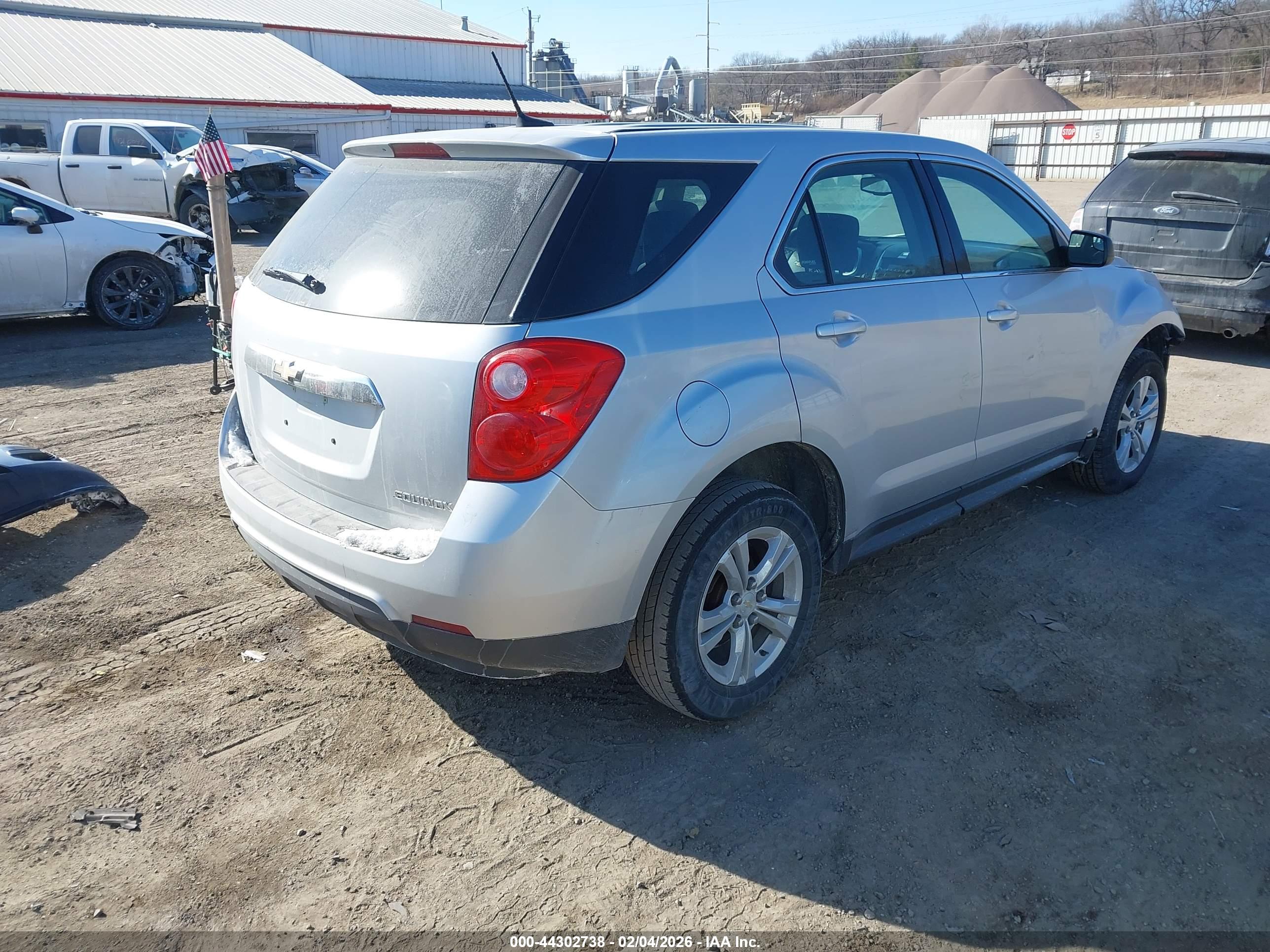 CHEVROLET EQUINOX image 4
