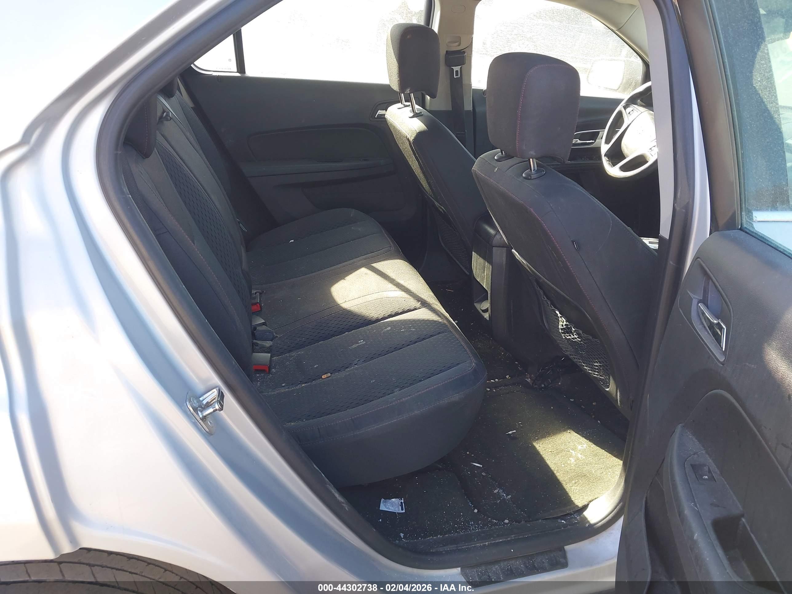 CHEVROLET EQUINOX image 8