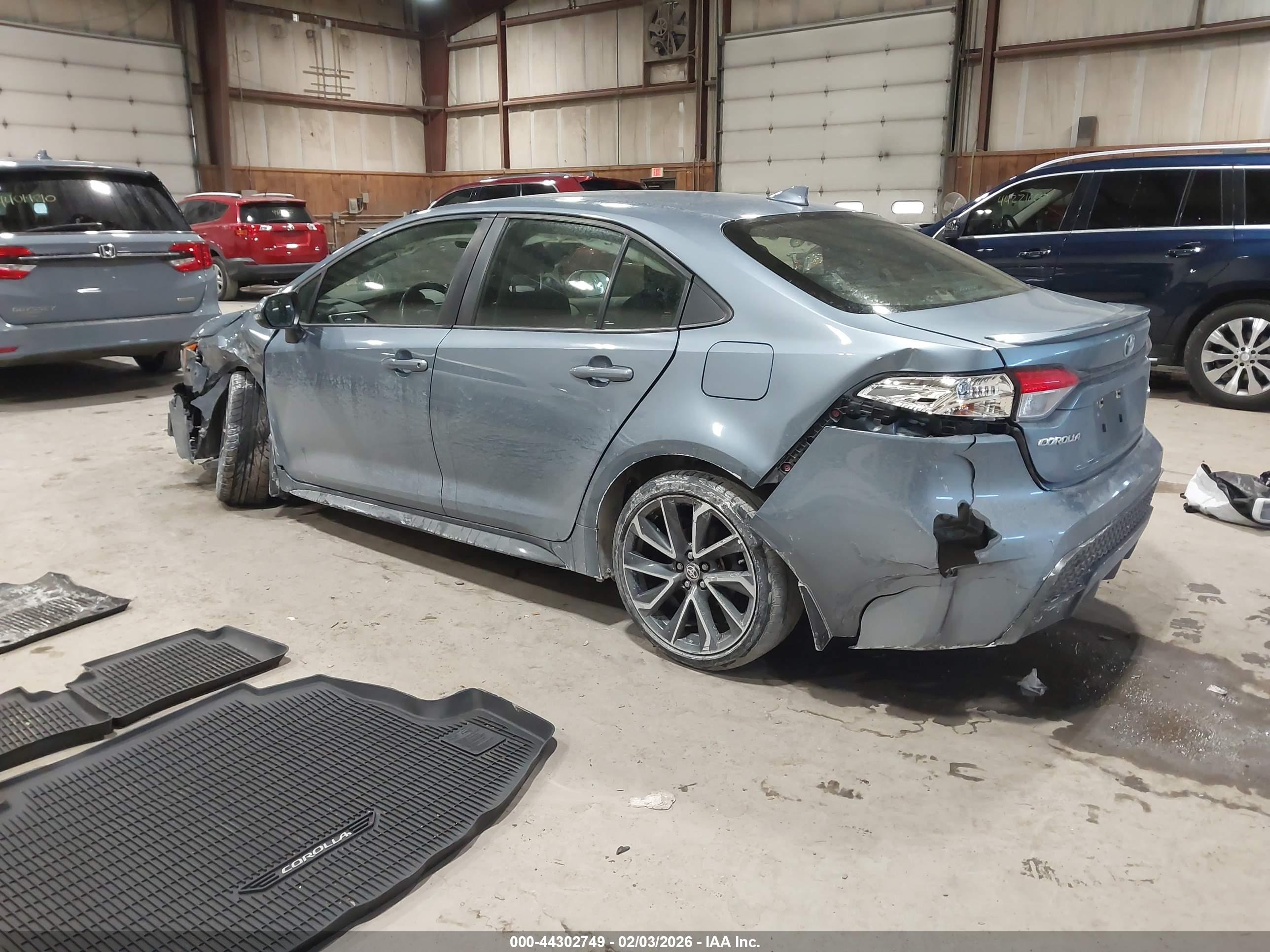 TOYOTA COROLLA image 3