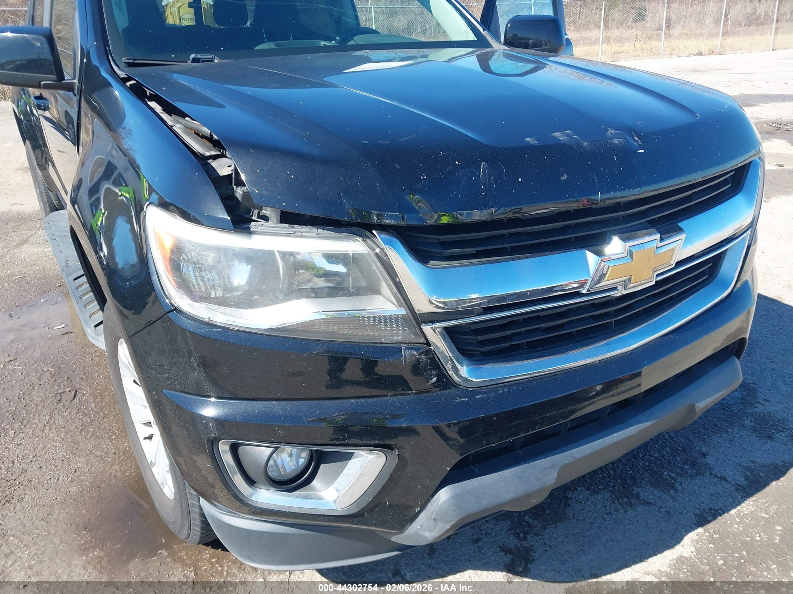 CHEVROLET COLORADO image 6
