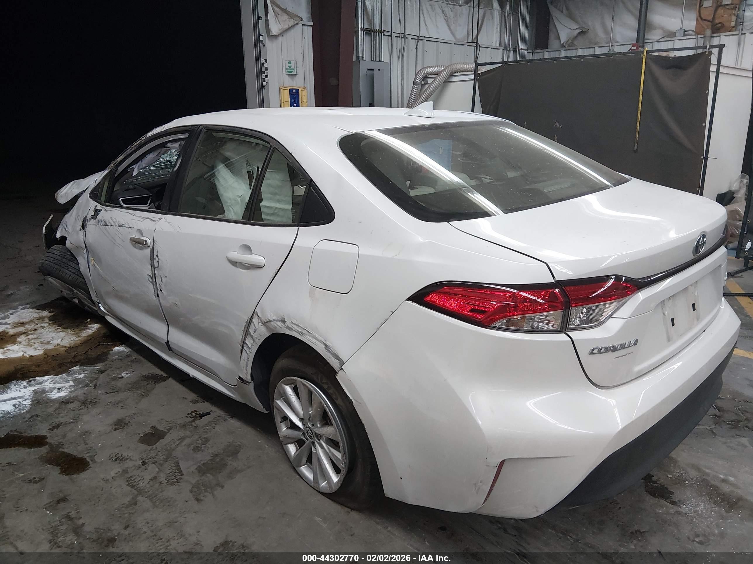 TOYOTA COROLLA image 3