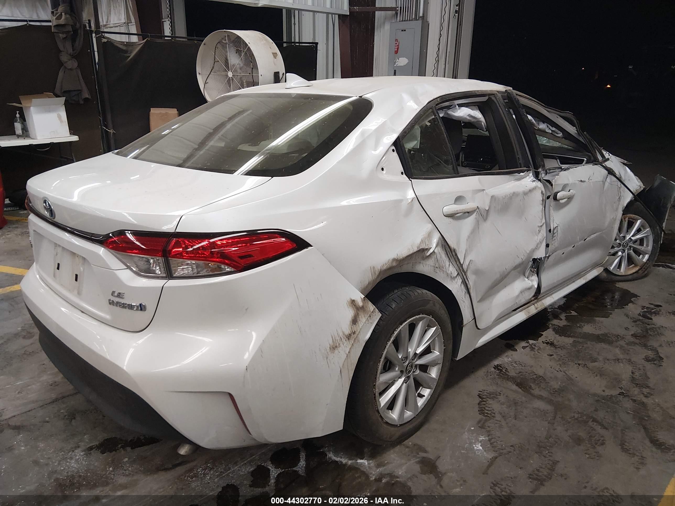 TOYOTA COROLLA image 4