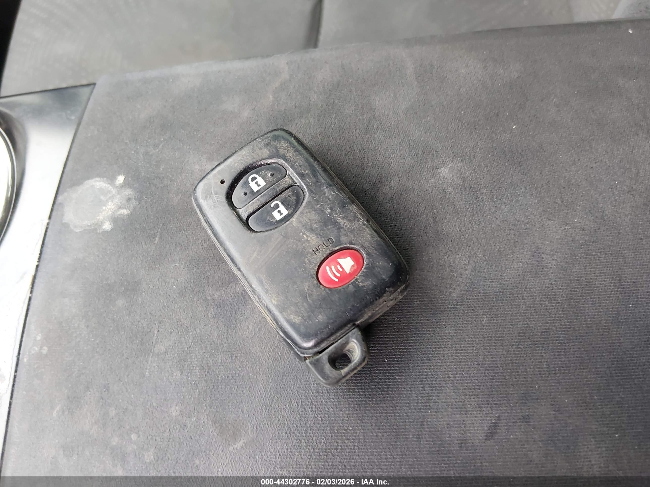 TOYOTA PRIUS image 11