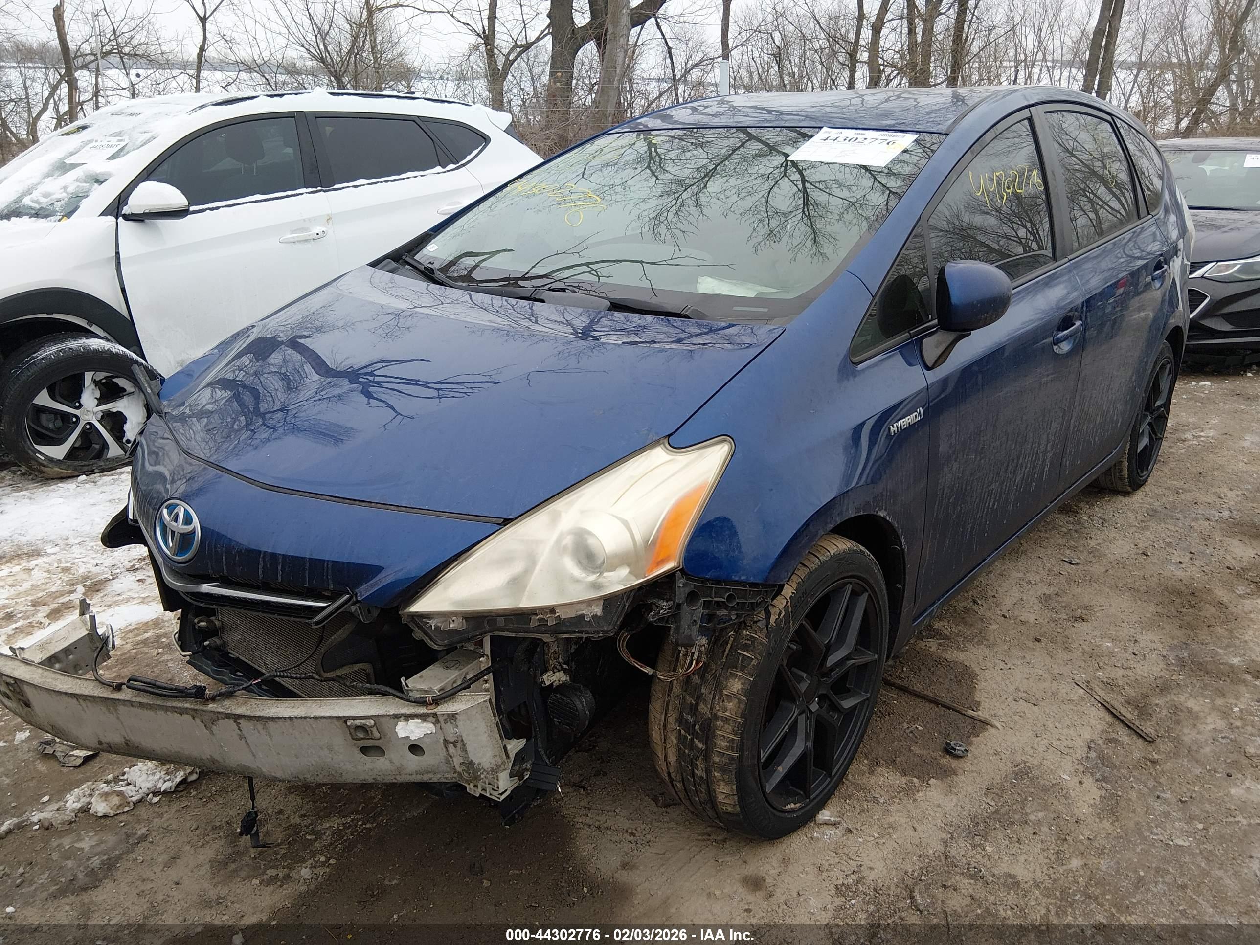 TOYOTA PRIUS image 6