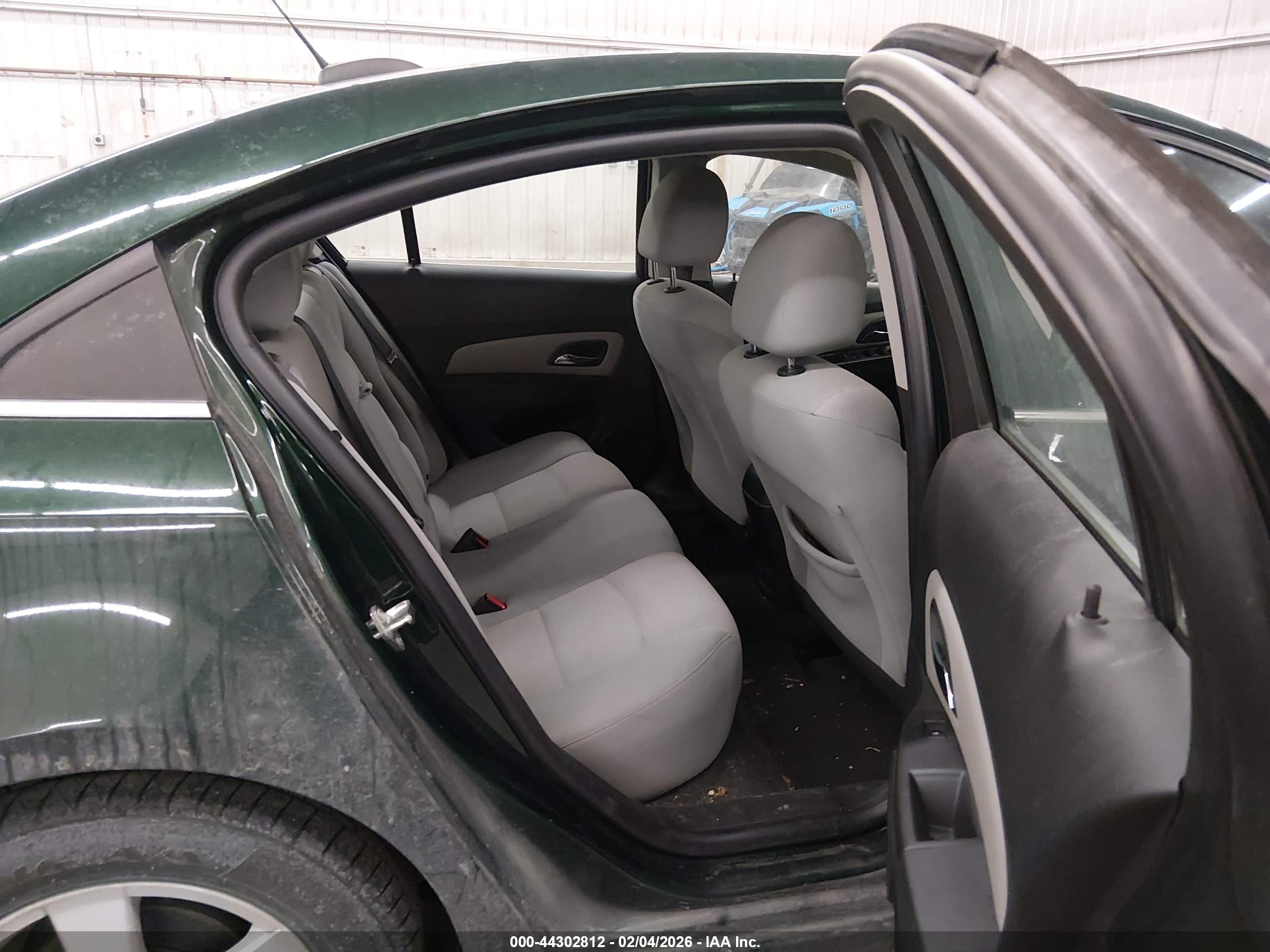 CHEVROLET CRUZE image 8